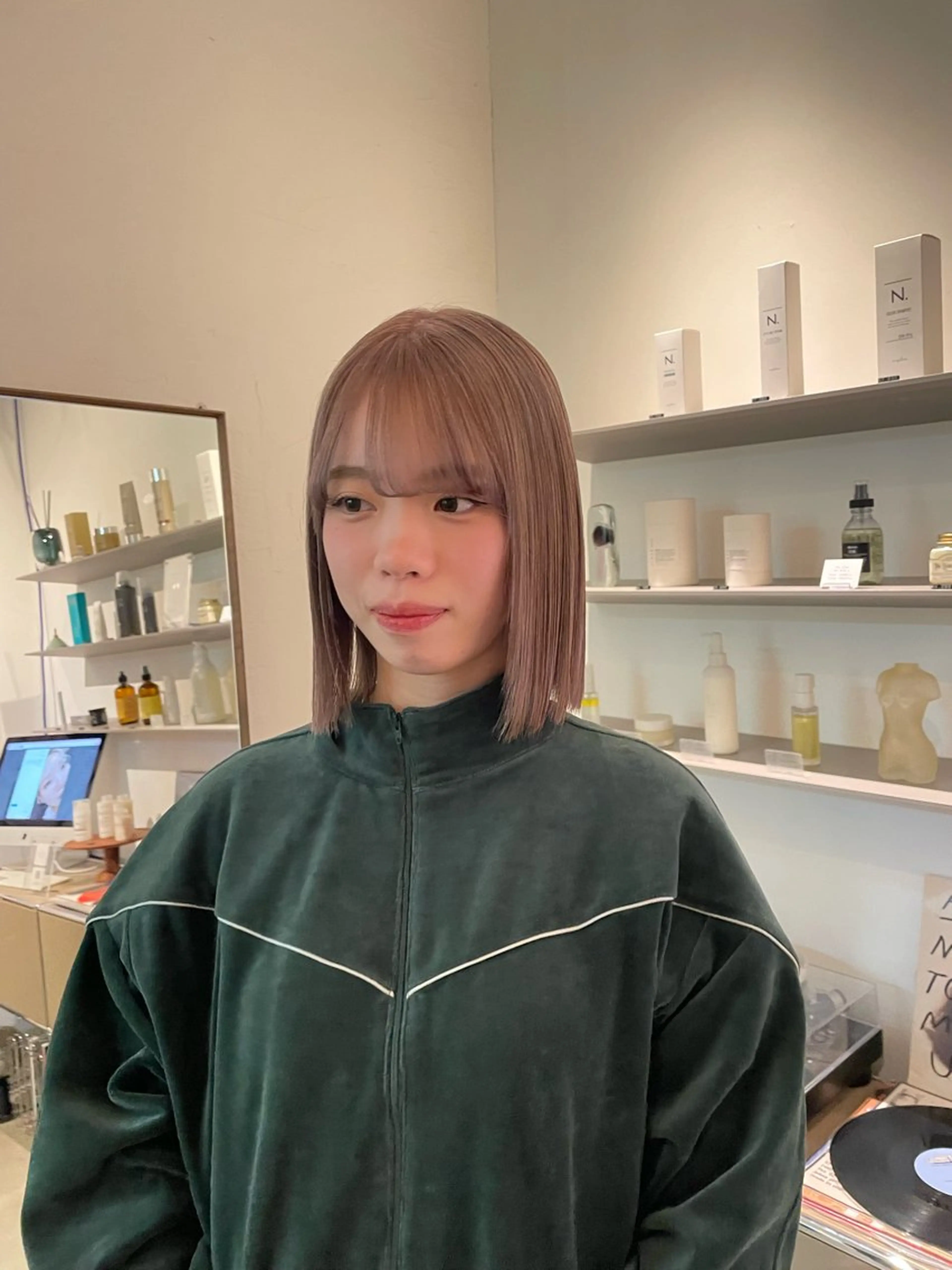 ミディアム ボブ HITOMI 福岡パーマのヘアスタイル
