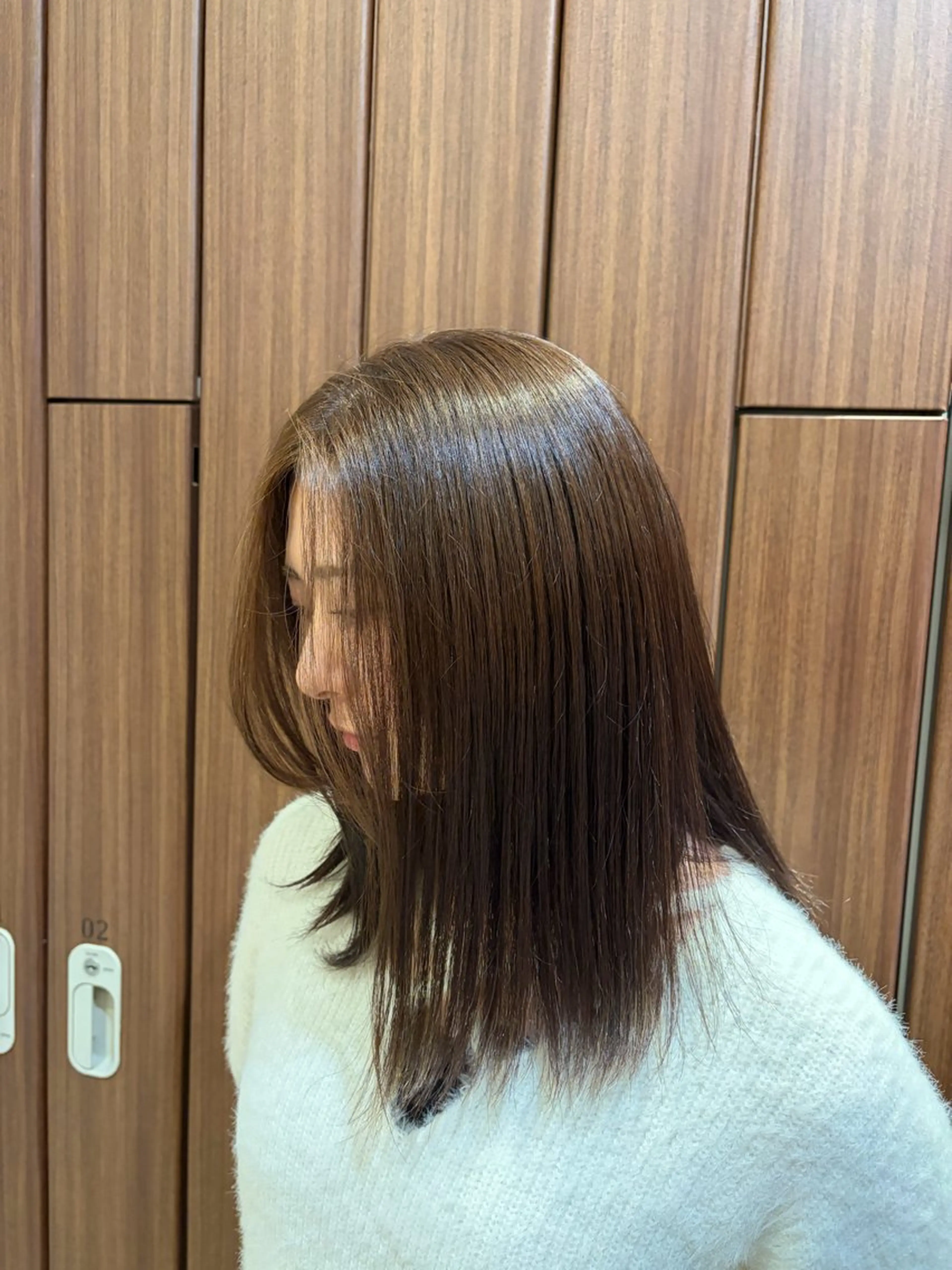 ミディアム カラー ヘアカラー 平居 舞白のヘアスタイル