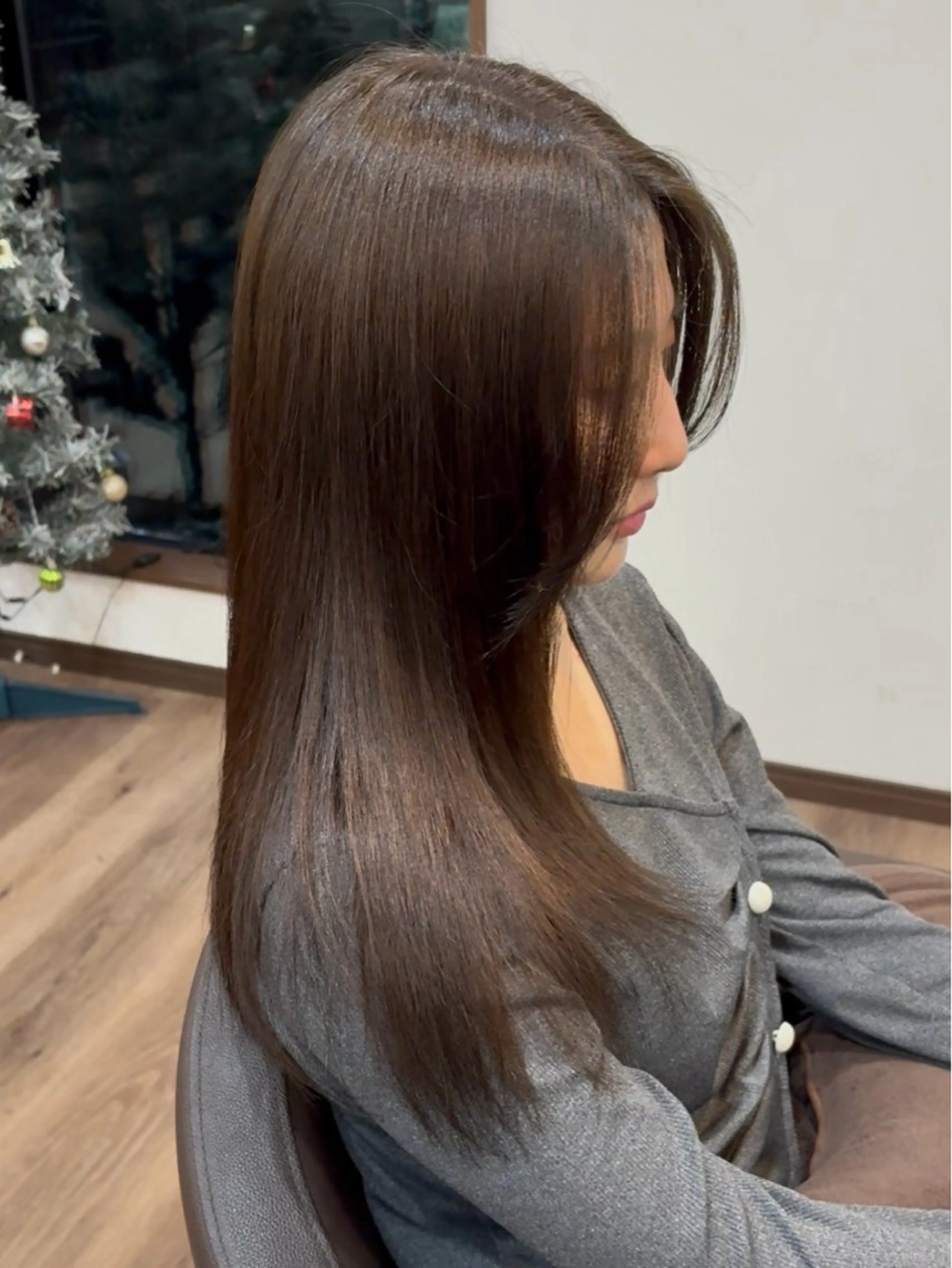 カラー ブラウンカラー オリーブブラウン ヘアカラー 多田 彩那のヘアスタイル
