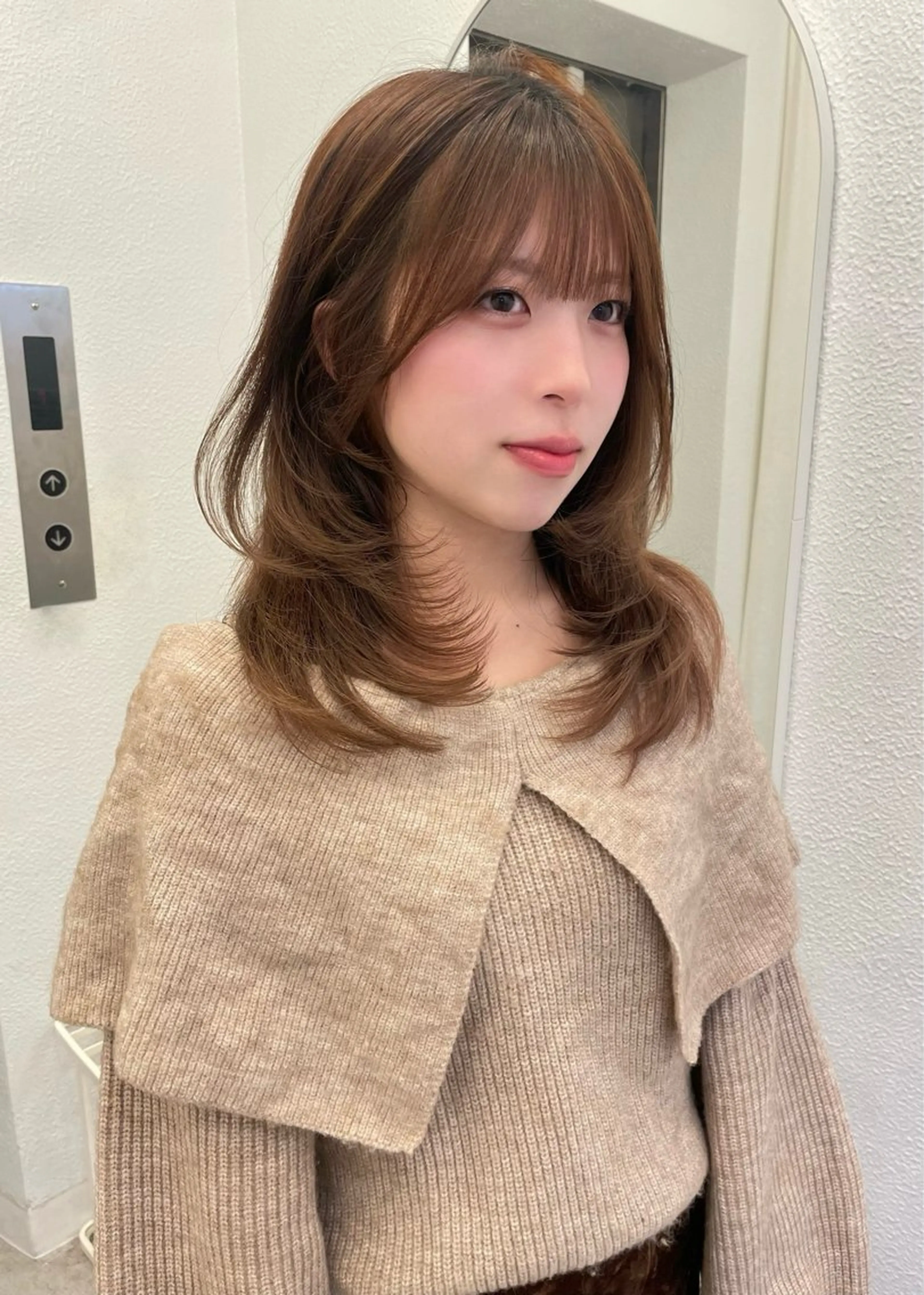 ミディアム ミディアムレイヤー ハッシュカット レイヤーカット 髙杉 心のヘアスタイル