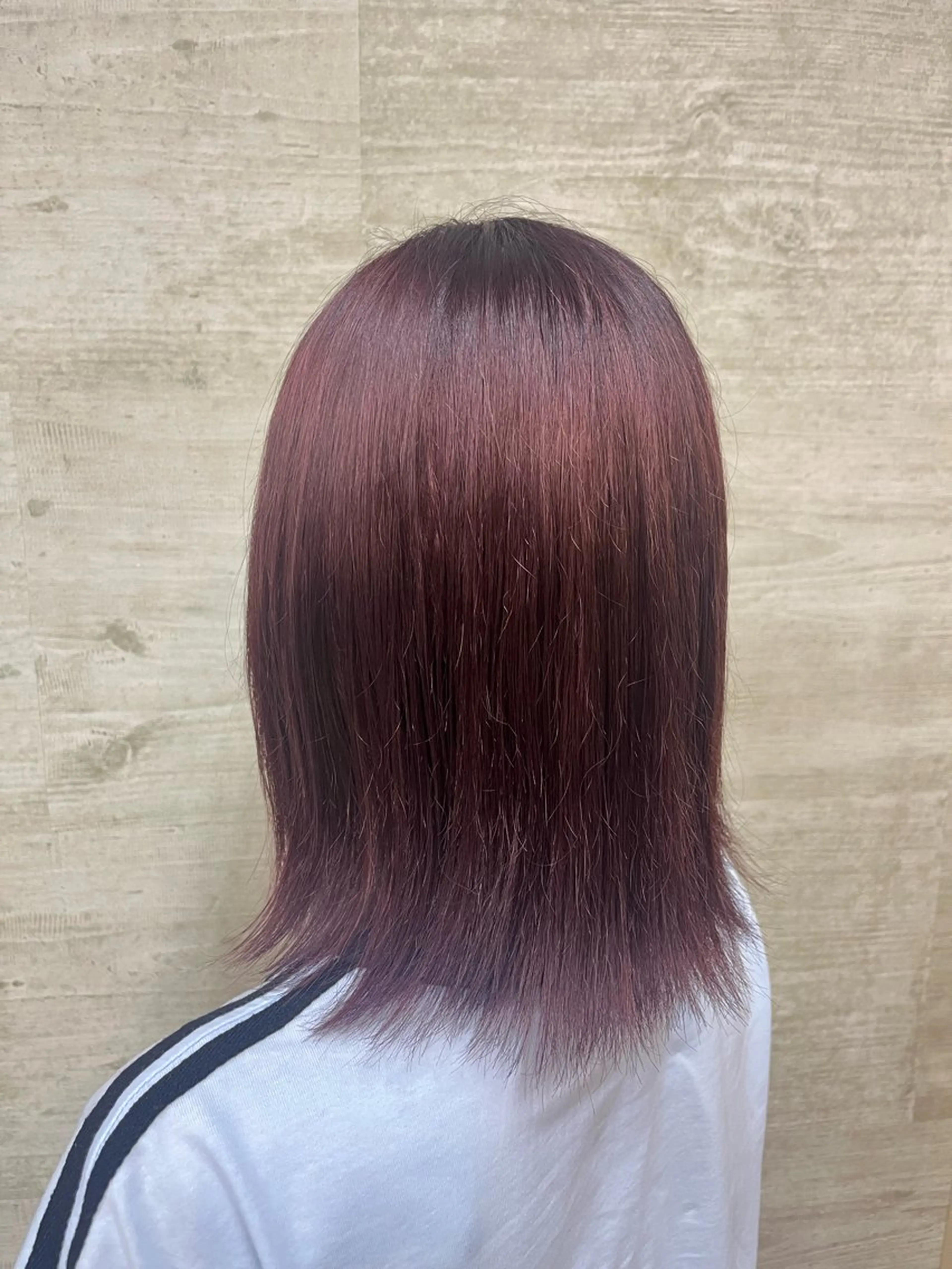 ミディアム カラー ブリーチ カシス ピンクカラー モデル 募集中🧸佐藤 李桜のヘアスタイル