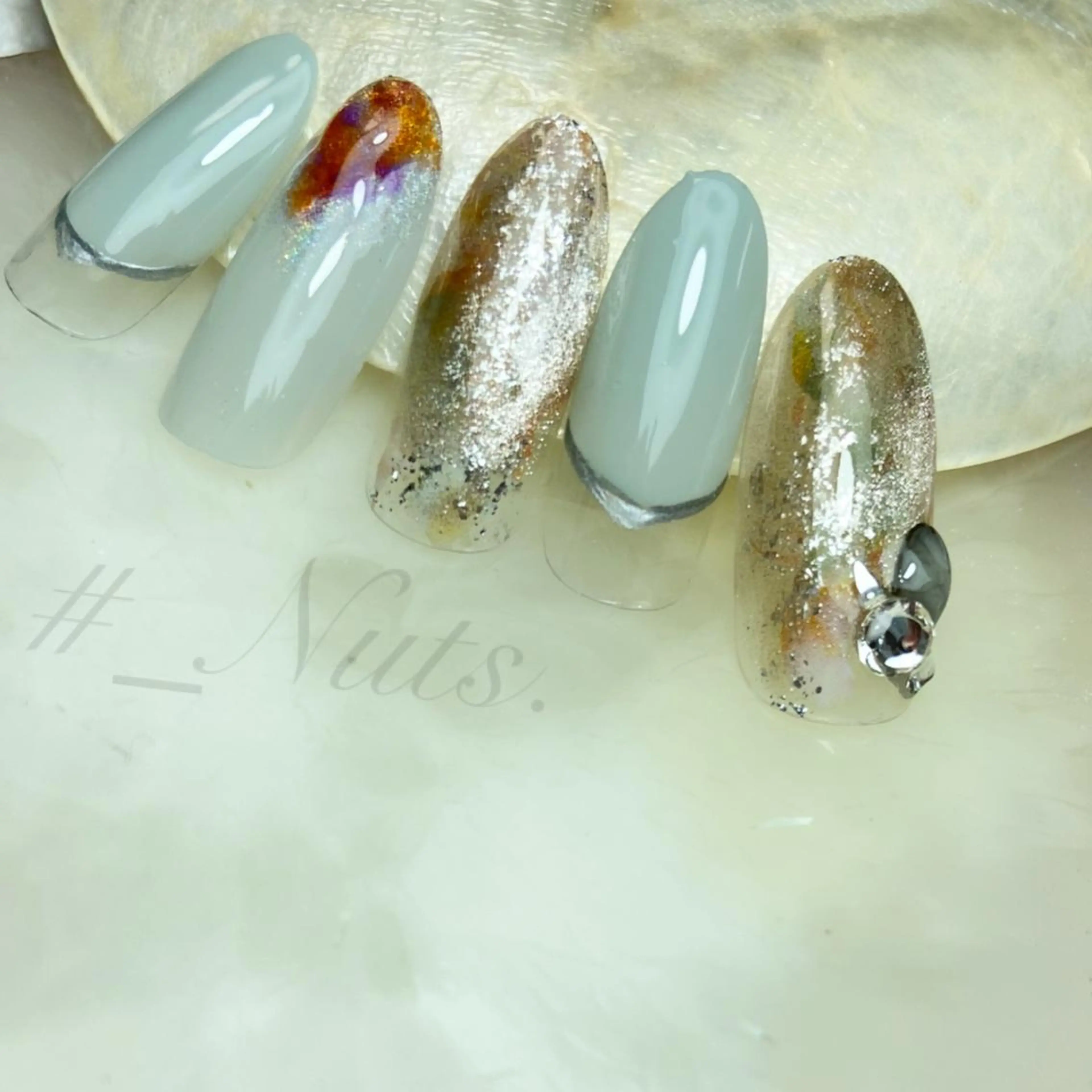 ネイル 夏ネイル 土居 夏美/束感マツエクのマツエク・マツパデザイン