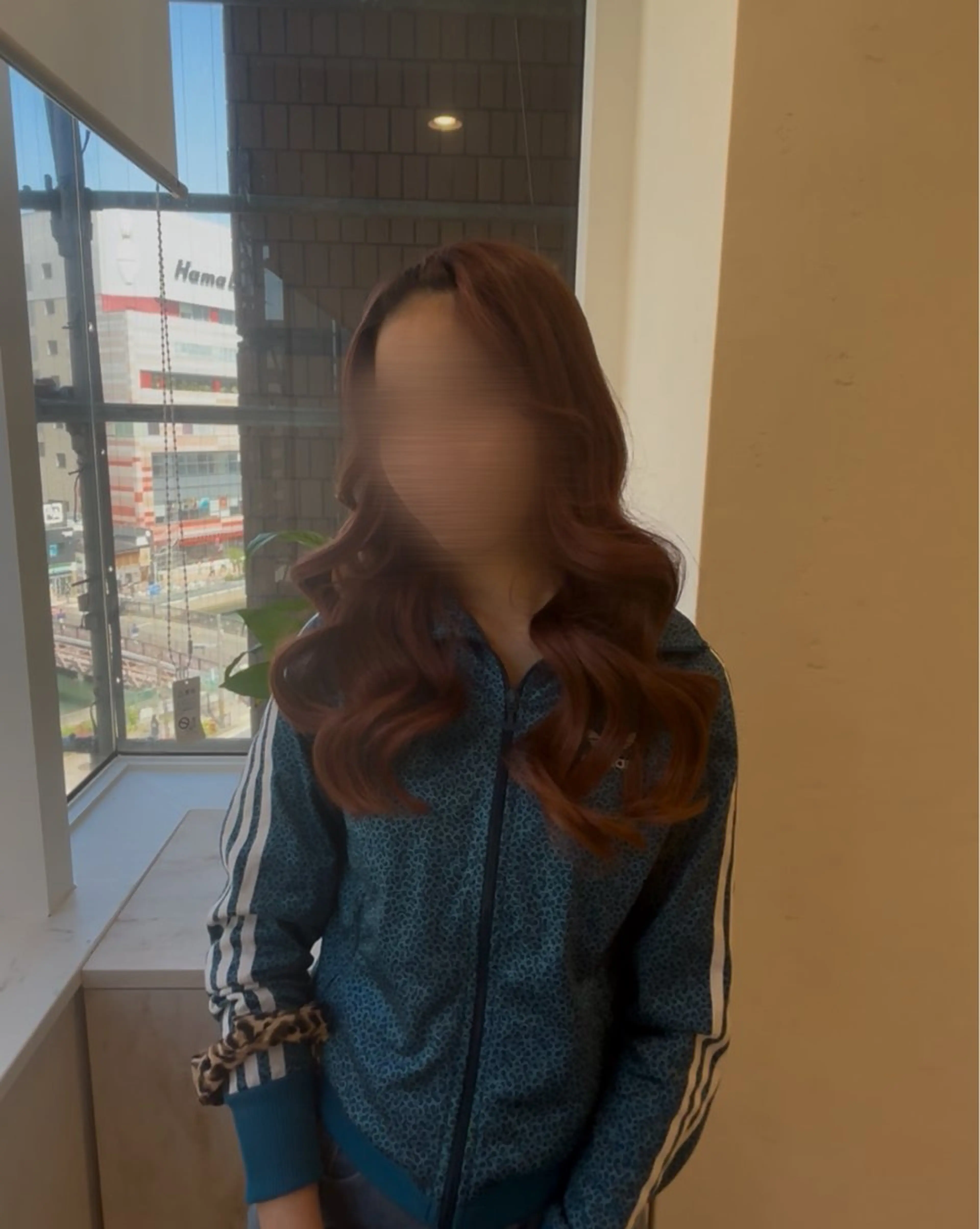 ロング Shion Nのヘアスタイル