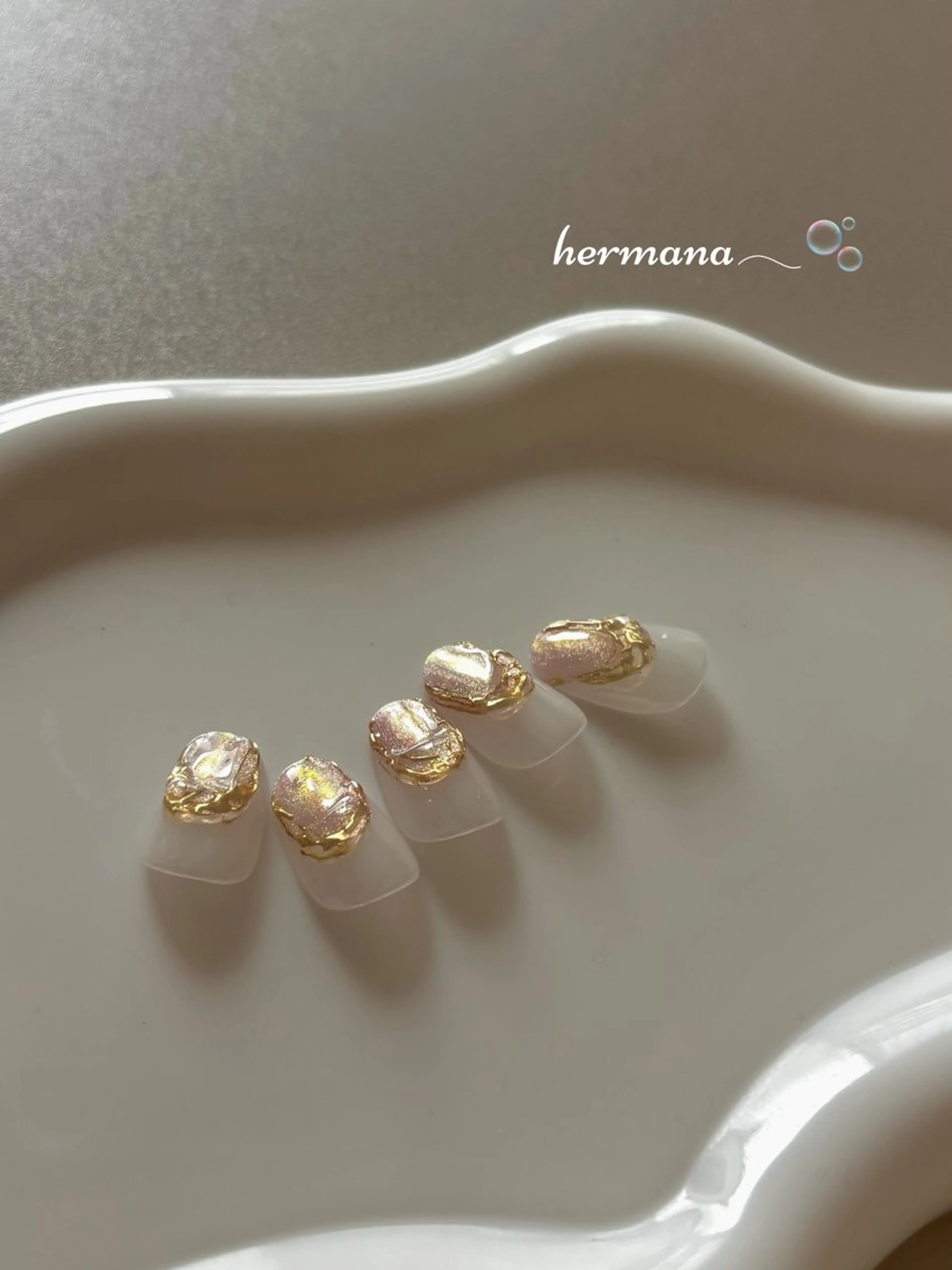 ネイル ハンドネイル 伊藤 菜緒のネイルデザイン