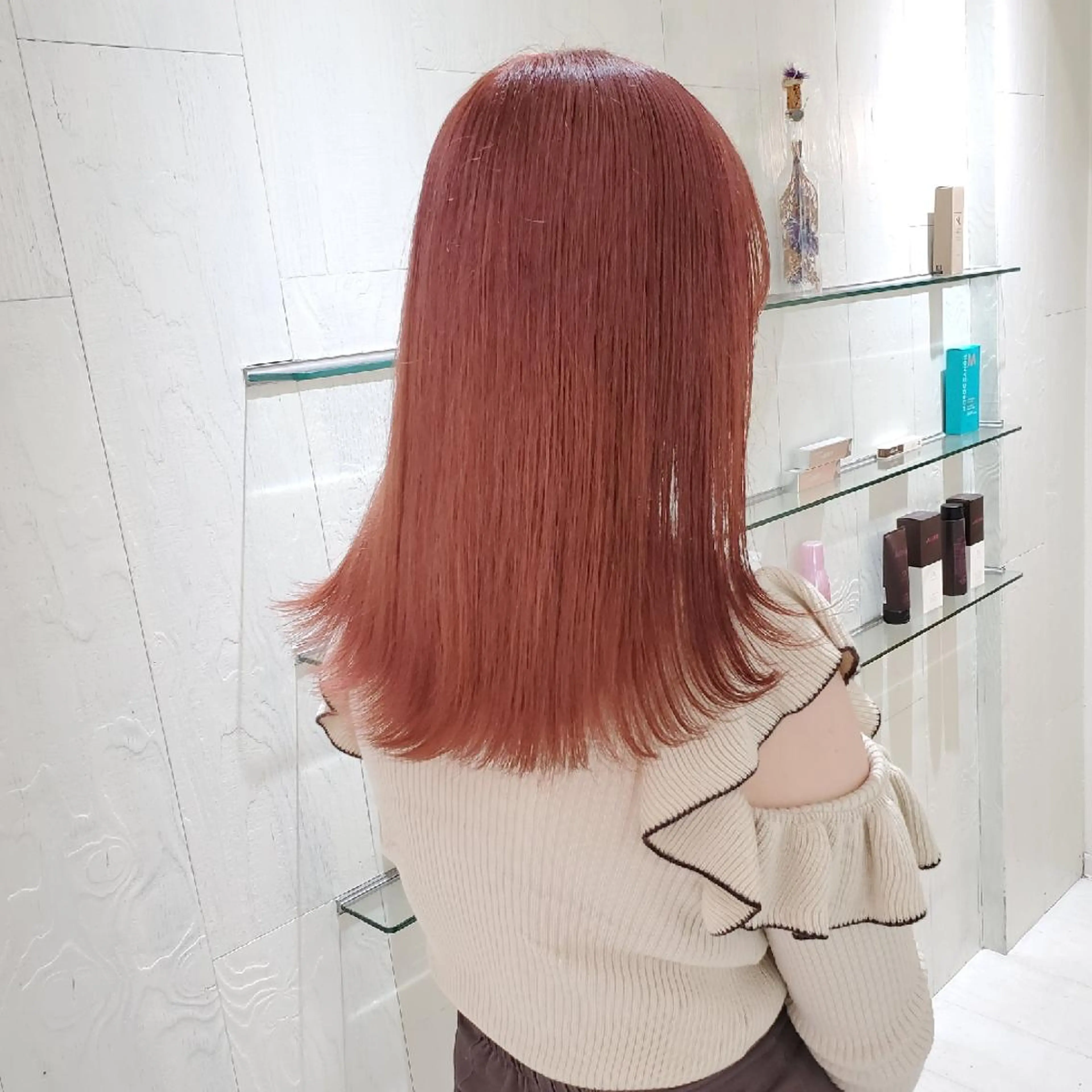 セミロング カラー ベージュカラー ピンクカラー ピンクベージュ ヘアカラー トリートメント レイヤーカット/ ウルフカット/大橋 のヘアスタイル