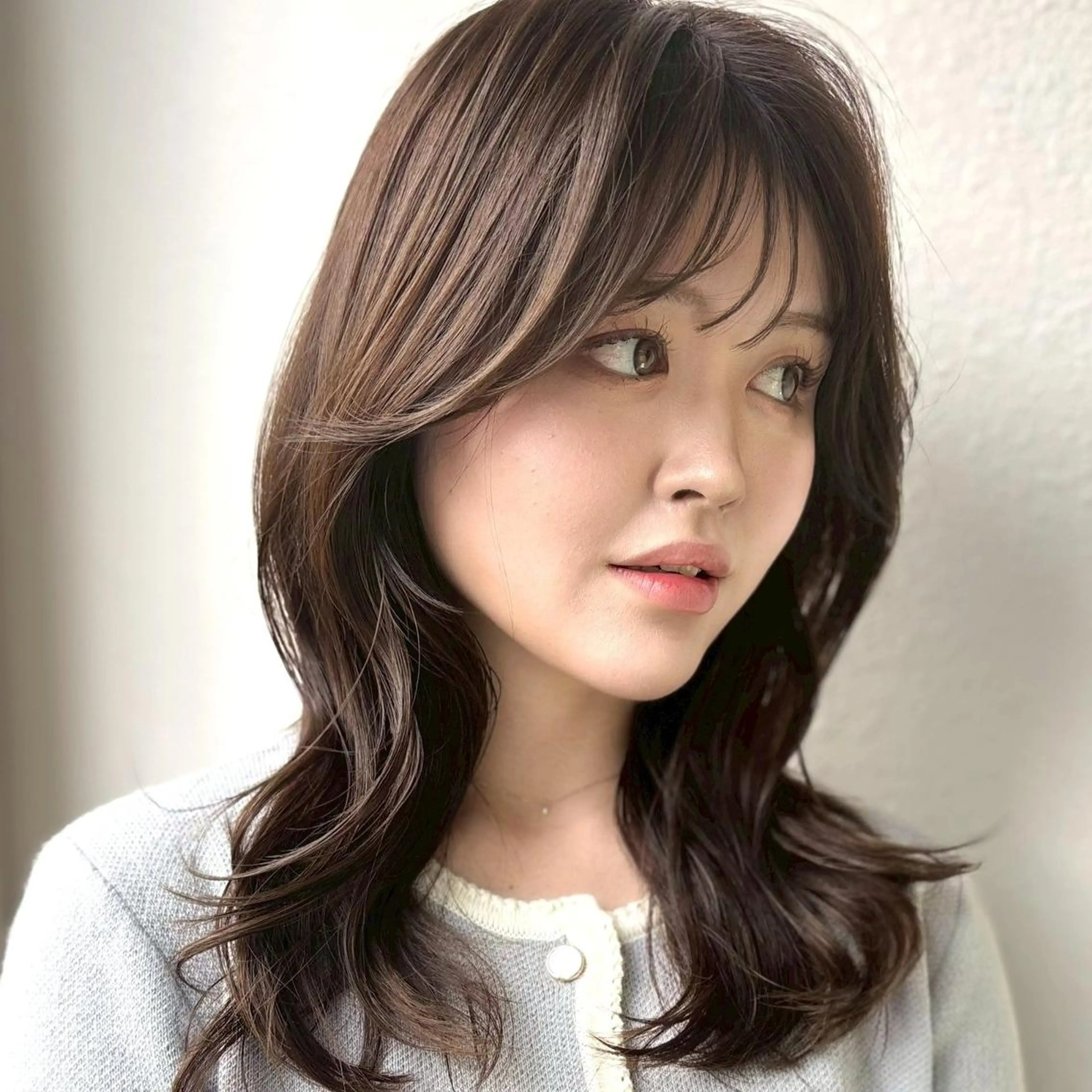 セミロング レイヤーカット／韓国 🤎きのした いちかのヘアスタイル