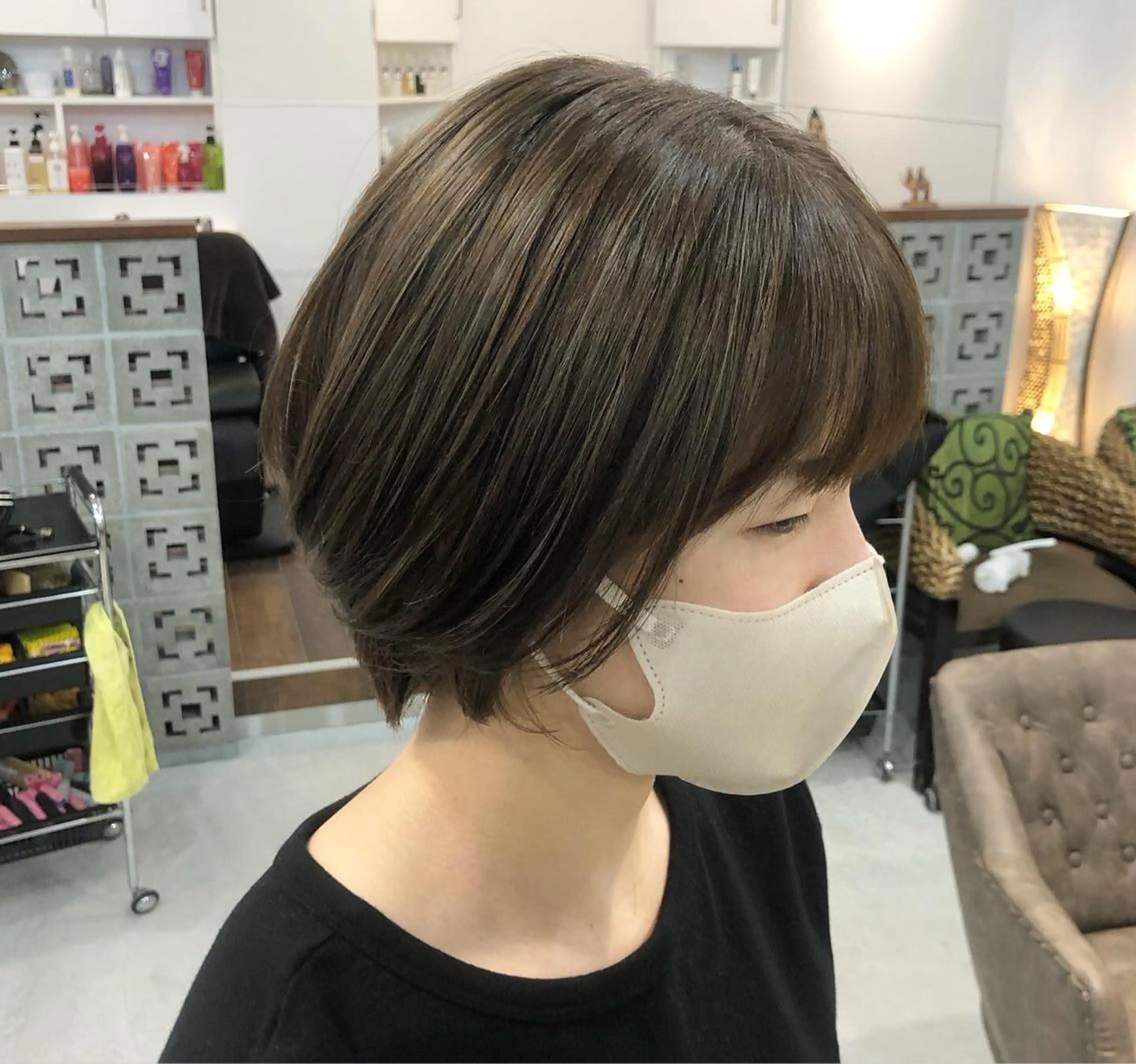 カラー ハイライトカラー オリーブカラー カイリ /レイヤーカットのヘアスタイル