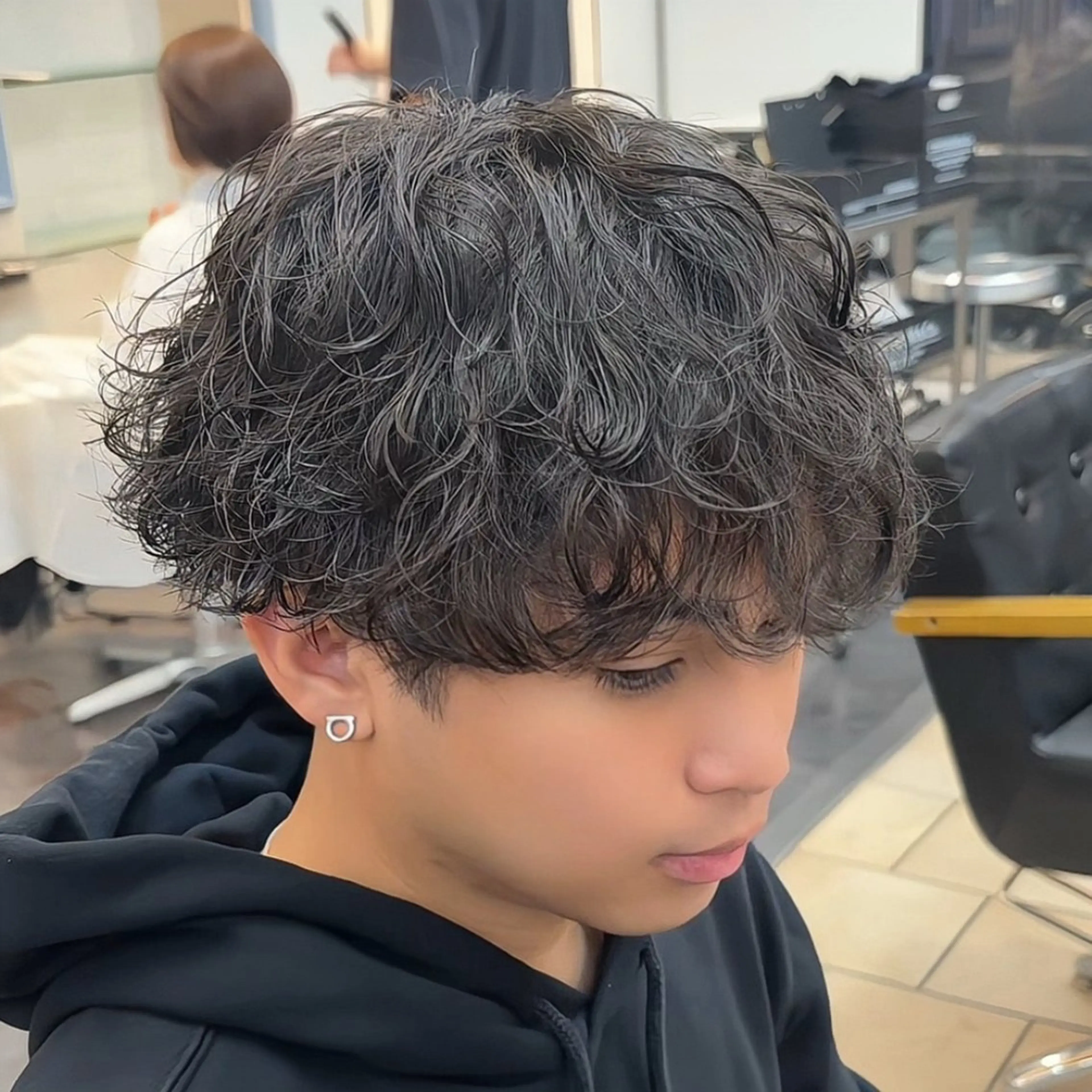 メンズ 波巻きパーマ メンズ特化/パーマ 縮毛矯正/AYAのヘアスタイル