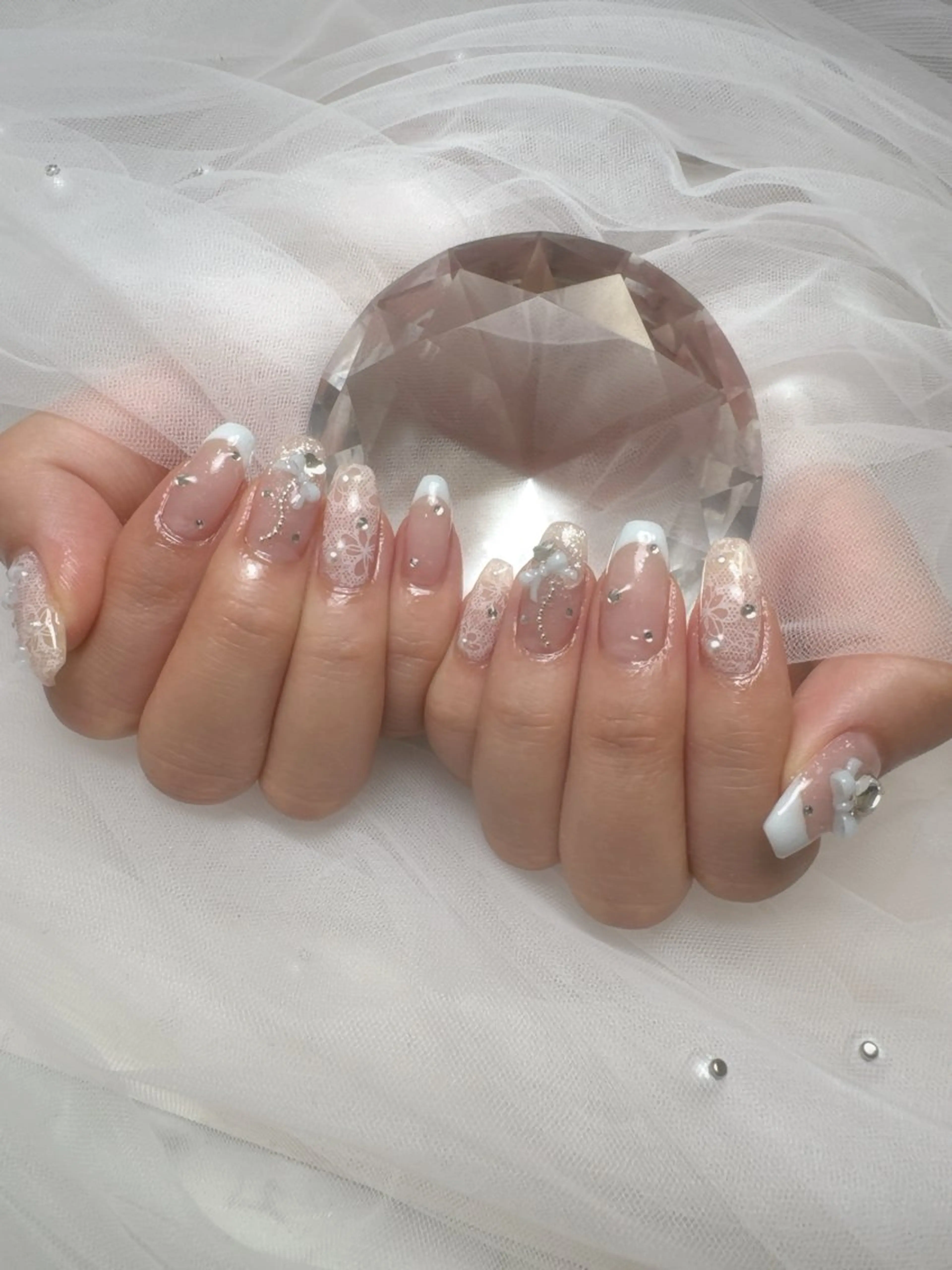 ネイル キラキラネイル 韓国ネイル 持ち込み ワンホンネイル ハンドネイル Queeens nailのネイルデザイン