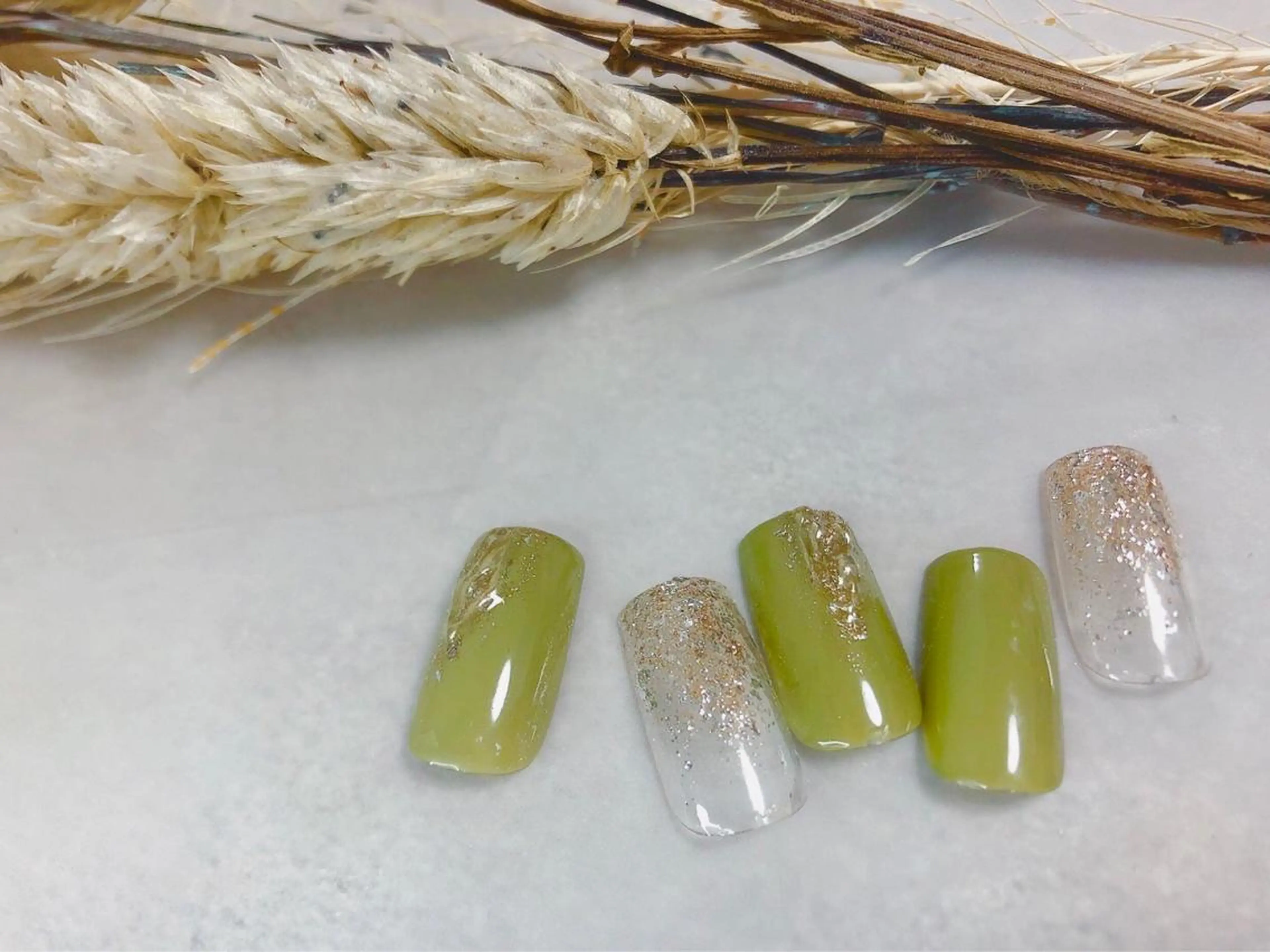 ネイル mogunail &blowのネイルデザイン