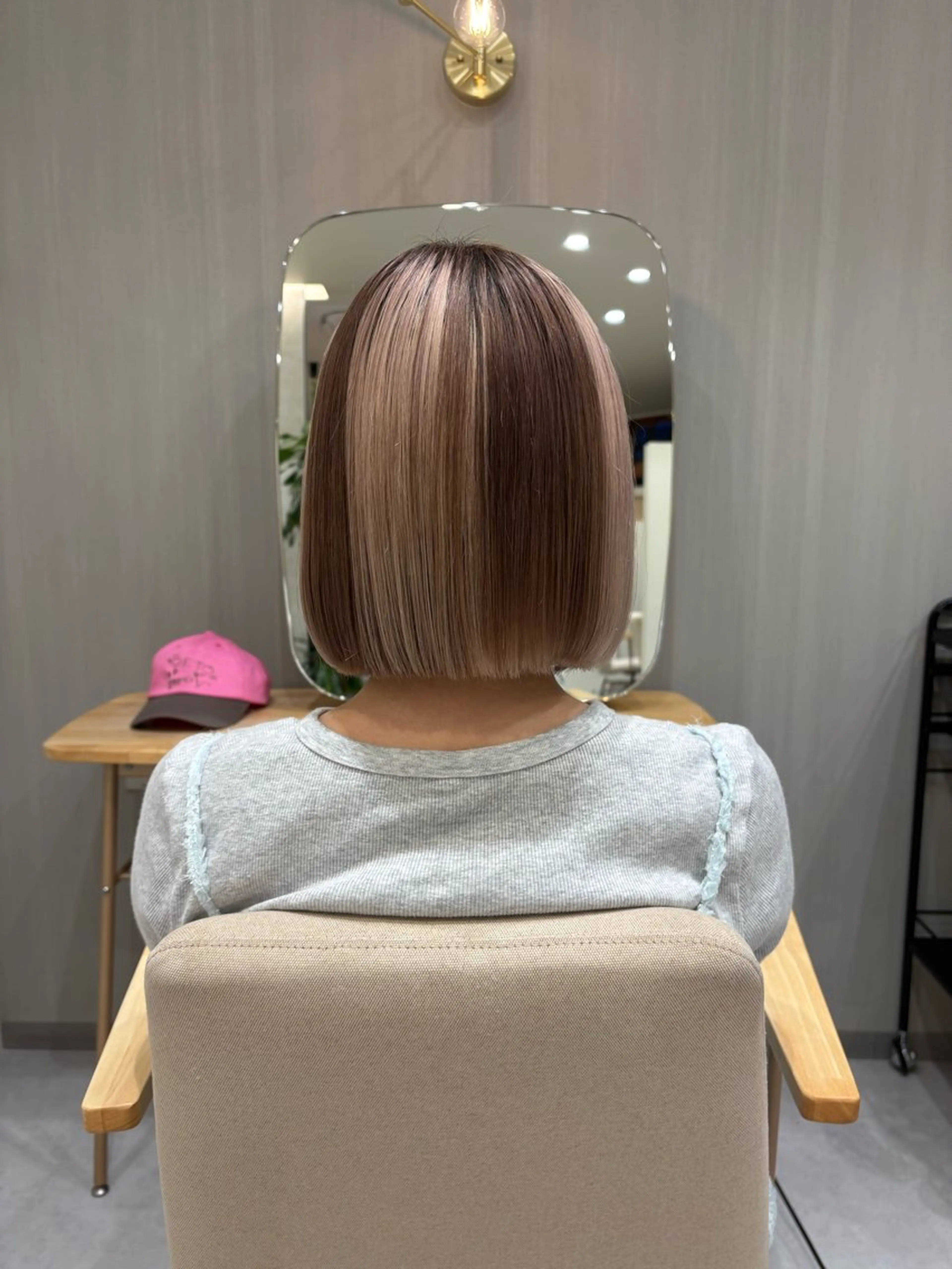 ミディアム 吉田 絢音のヘアスタイル