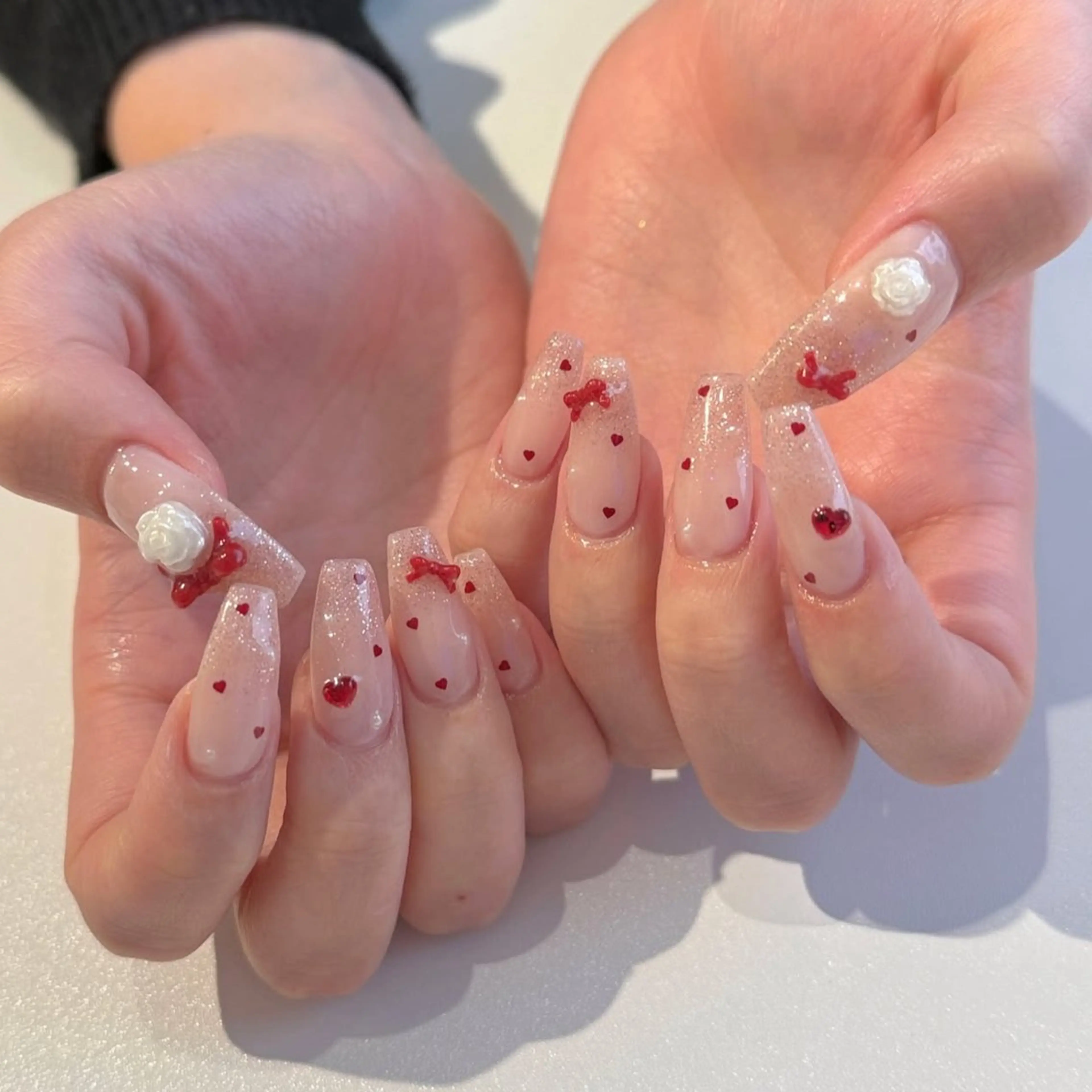 ネイル キラキラネイル シンプルネイル 春ネイル ワンホンネイル 冬ネイル ハンドネイル SORA Nailのネイルデザイン