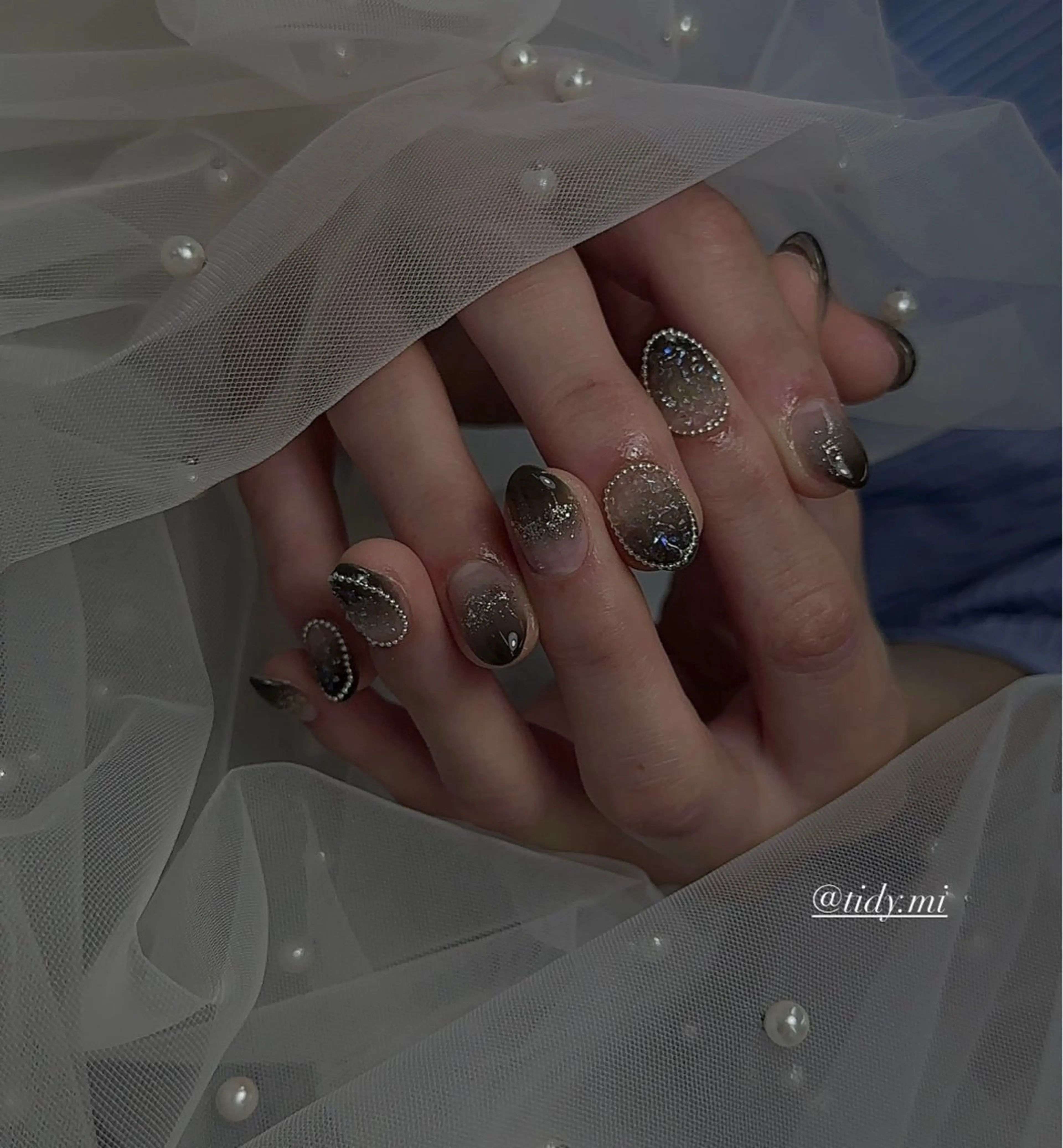 ネイル ジェルネイル グラデーション 持ち込み スカルプネイル TIDY .のネイルデザイン