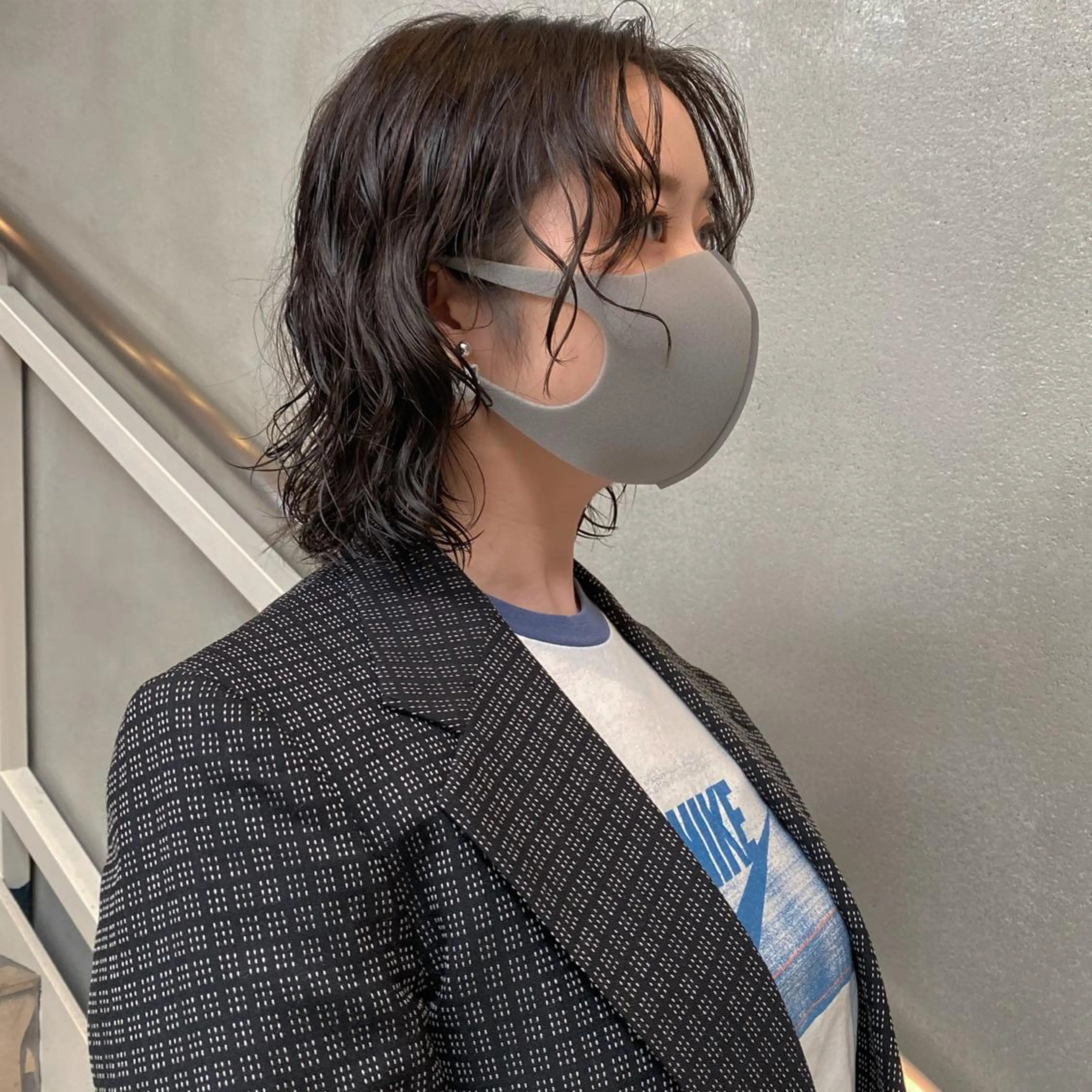 ミディアム カラー パーマ カット トリートメント ウルフカット 811 大阪梅田 ウルフのヘアスタイル