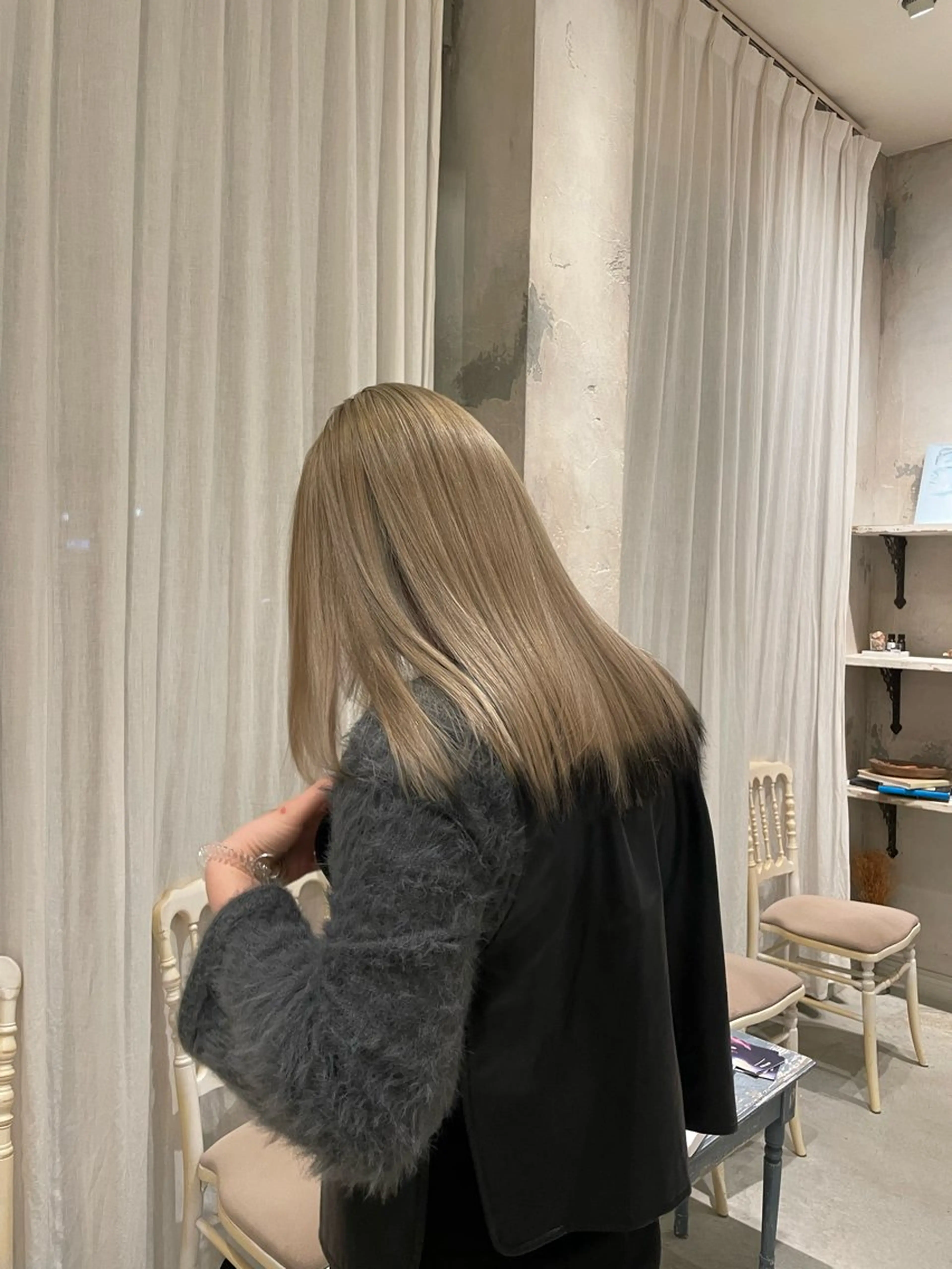 ロング カラー デザインカラー なかやま れいかのヘアスタイル