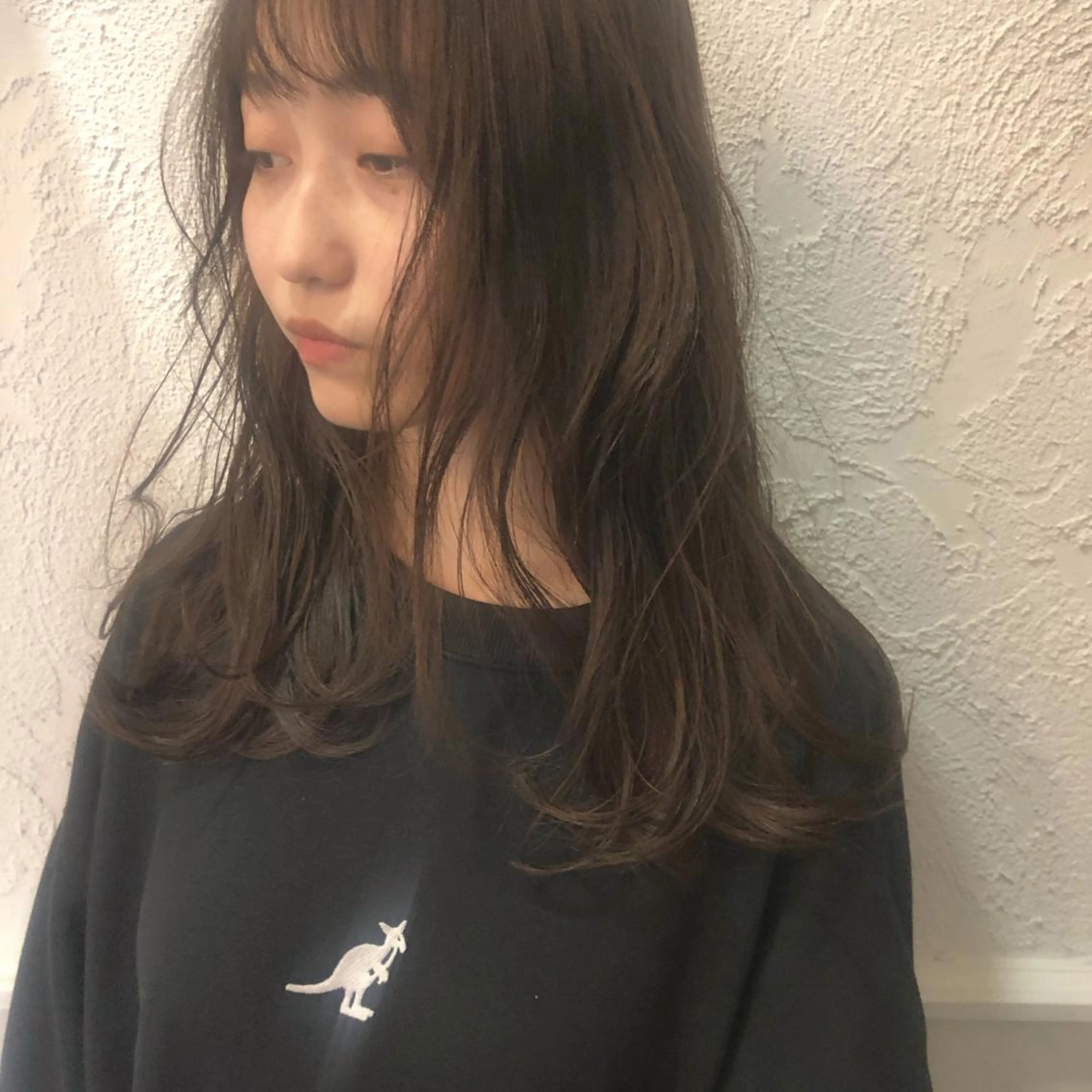 ロング カラー ベージュカラー カット ヘアカラー 江原 彩華のヘアスタイル