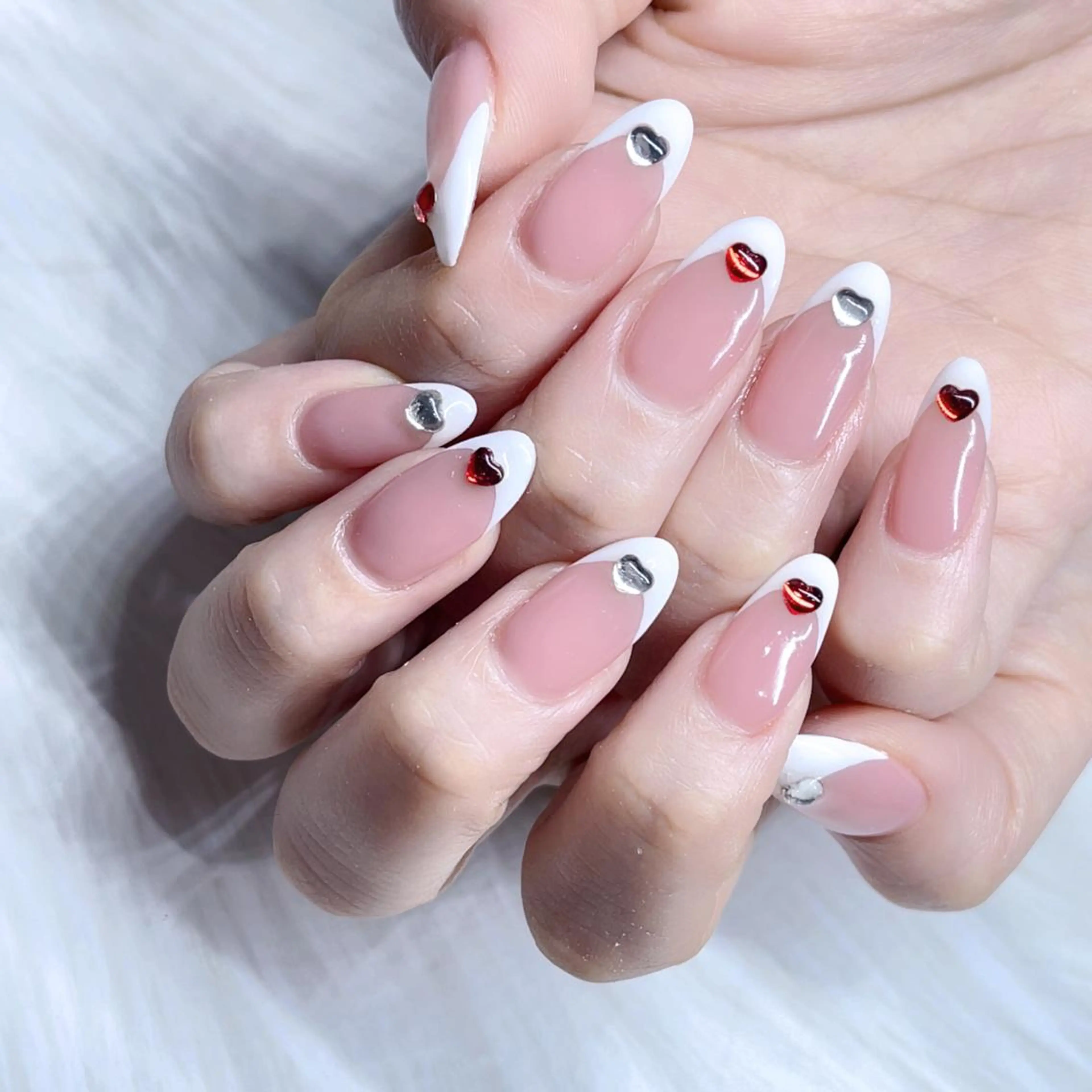 ネイル ハンドネイル Queens ciciのネイルデザイン