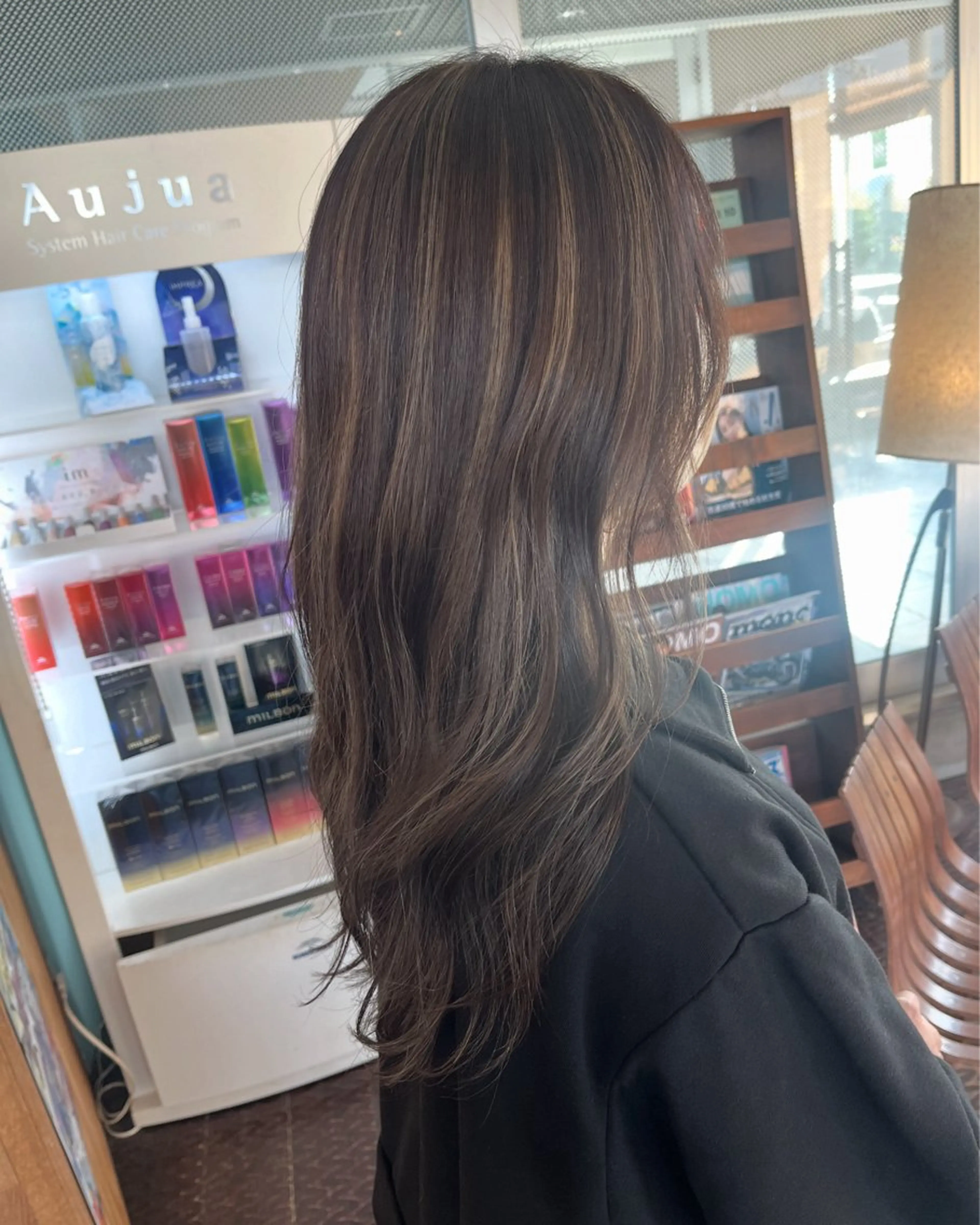 ロング カラー ブリーチ グレージュ ハイライトカラー ハイライト カット ヘアカラー TAKAHASHI REIKAのヘアスタイル