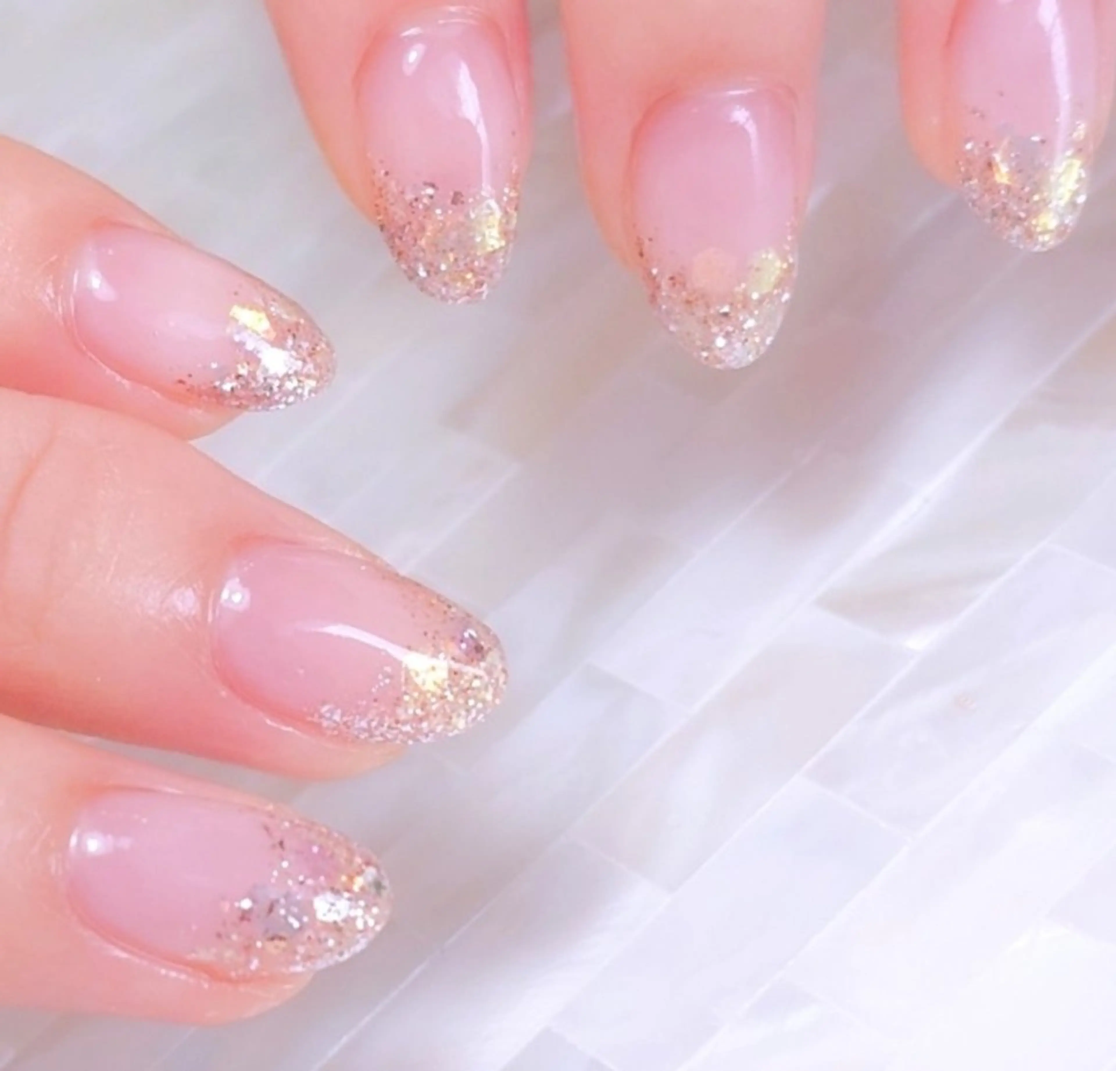 ネイル グラデーション キラキラネイル ラメ(グリッター) ハンドネイル Mika /みかのネイルデザイン