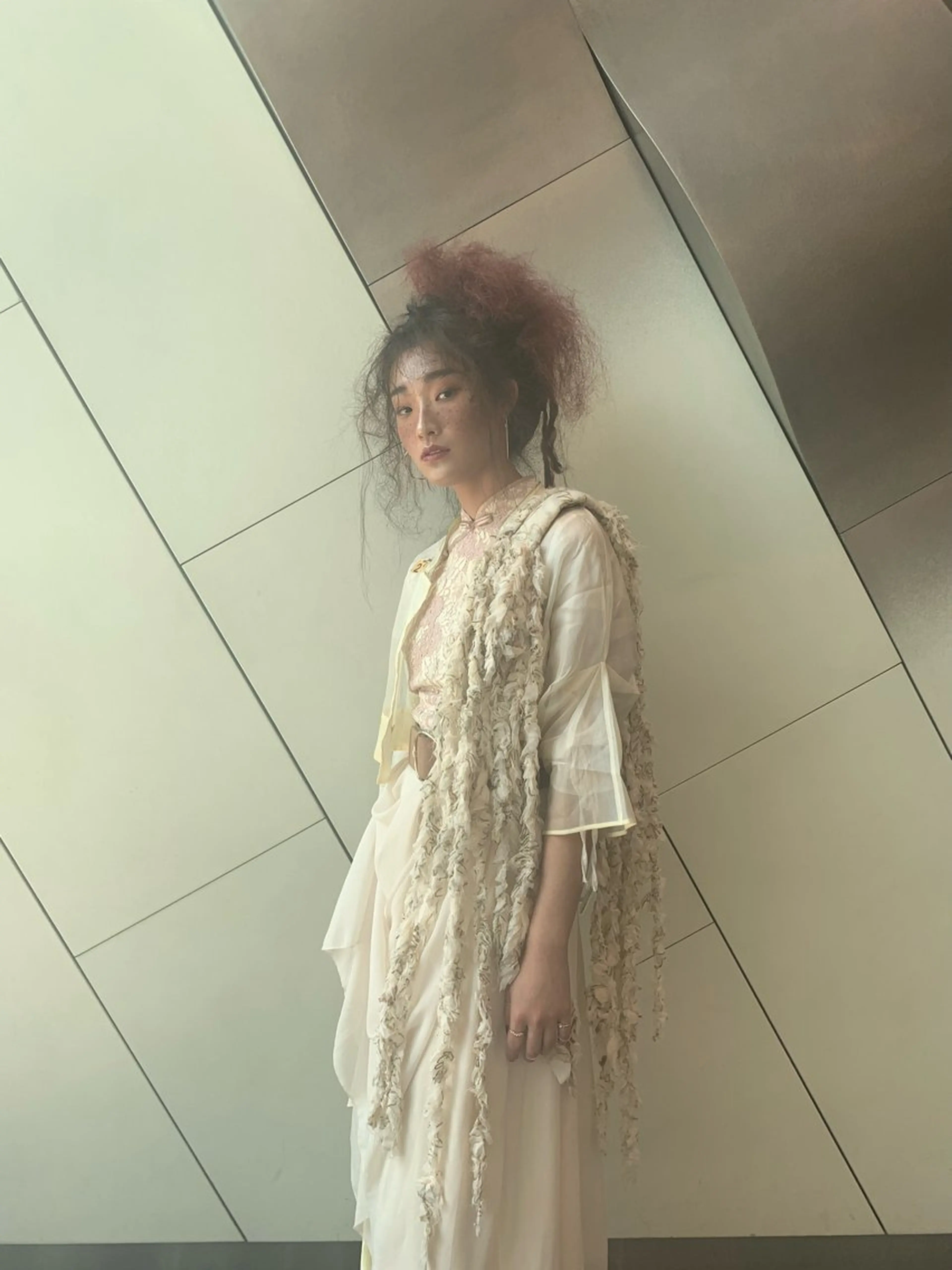 ロング カラー パーマ ヘアアレンジ カット ヘアカラー パーマ 縮毛矯正 トリートメント ヘッドスパ ヘアセット ミドウチ アヤカのヘアスタイル