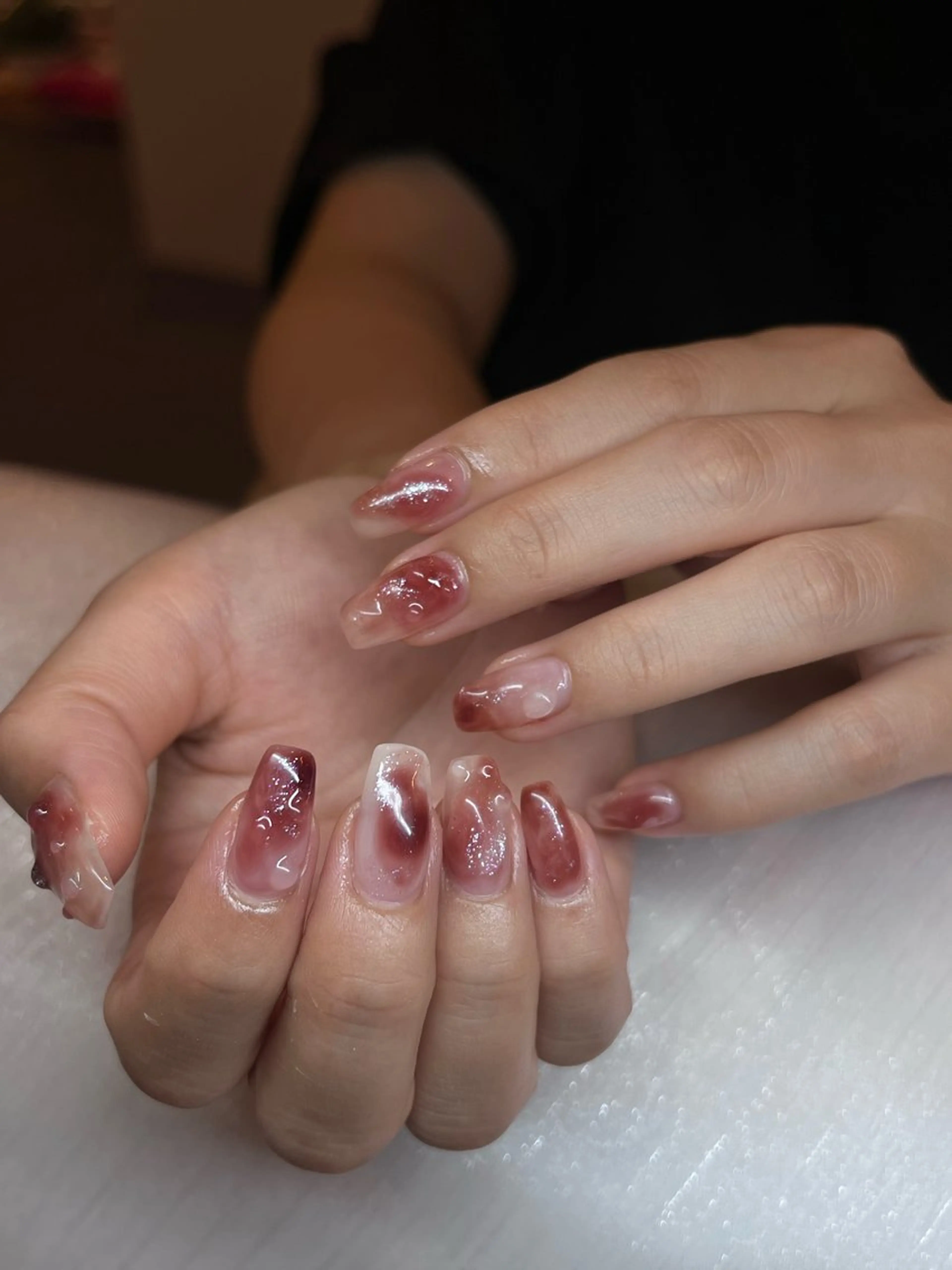 ネイル ボルドー ブラウン チークネイル ドット フットネイル ハンドネイル RUBY Nail 日暮里店のネイルデザイン