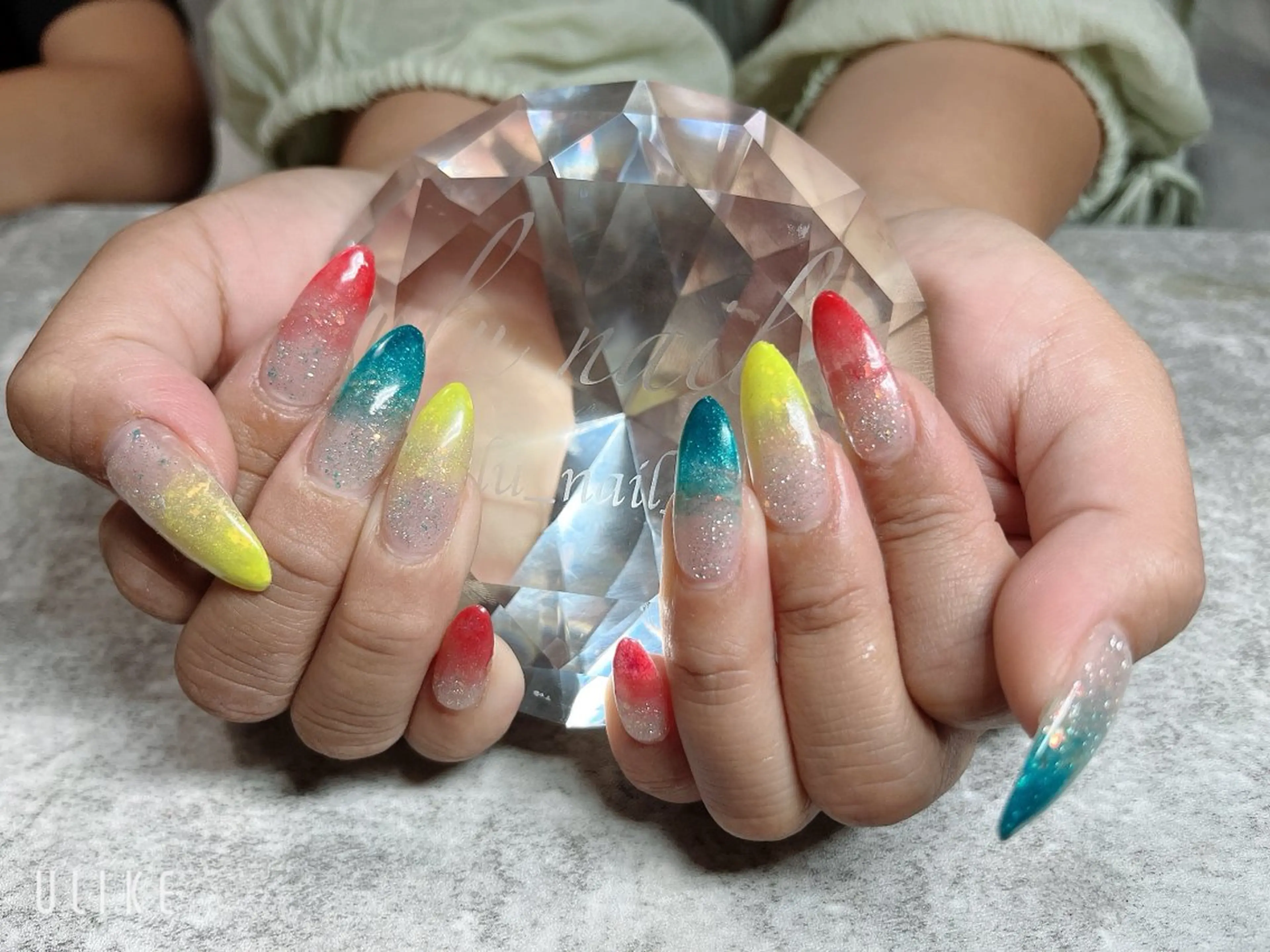 ネイル 長さ出し 持ち込み ハンドネイル 佐野 愛美のネイルデザイン