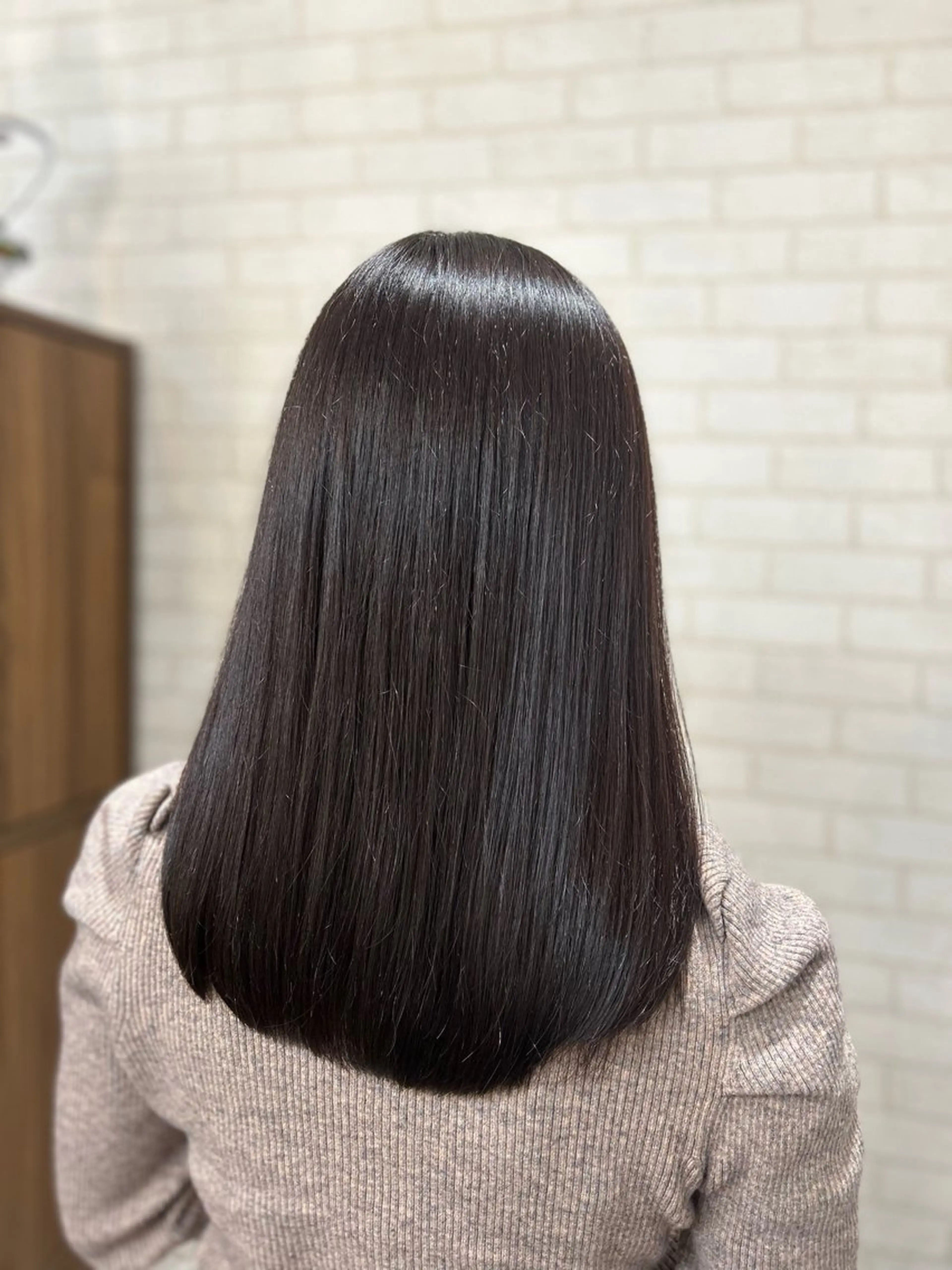 セミロング カット ヘアカラー トリートメント 園田 彩音のヘアスタイル