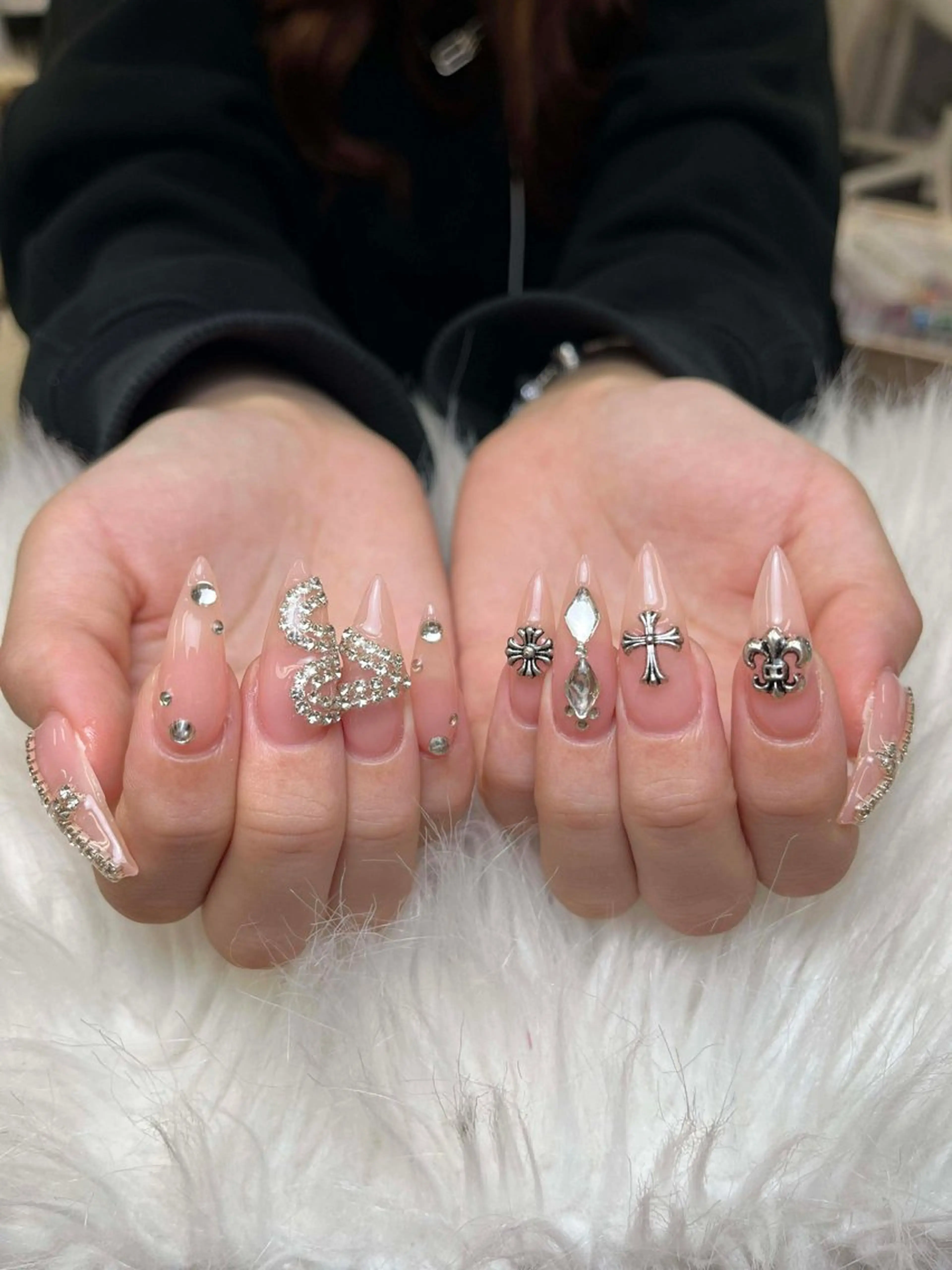 ネイル アートネイル 成人式 ジェルネイル ニュアンスネイル 夏ネイル ハンドネイル NIE MoMoのネイルデザイン