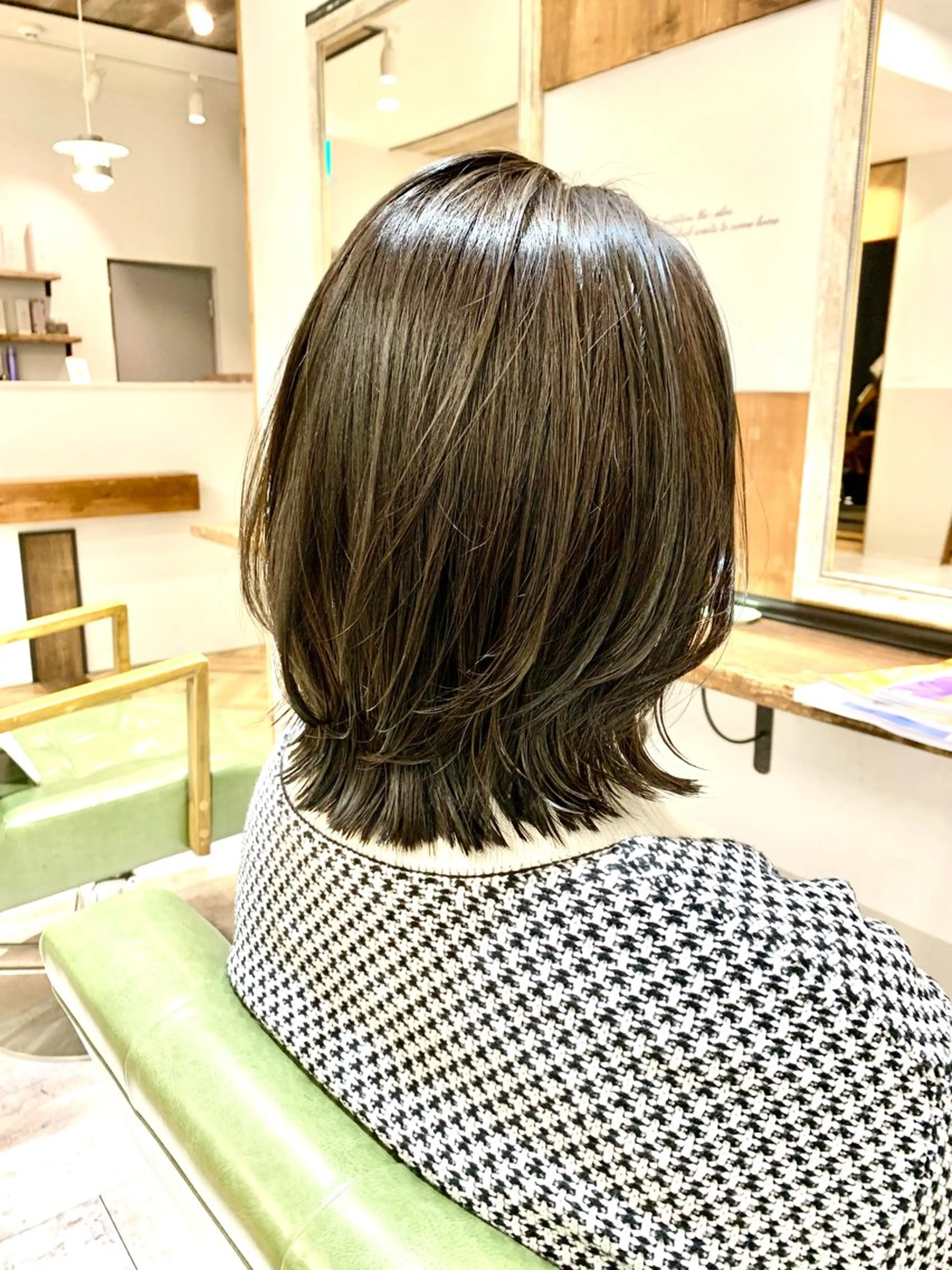 ミディアム カラー rinrin 天文館のヘアスタイル