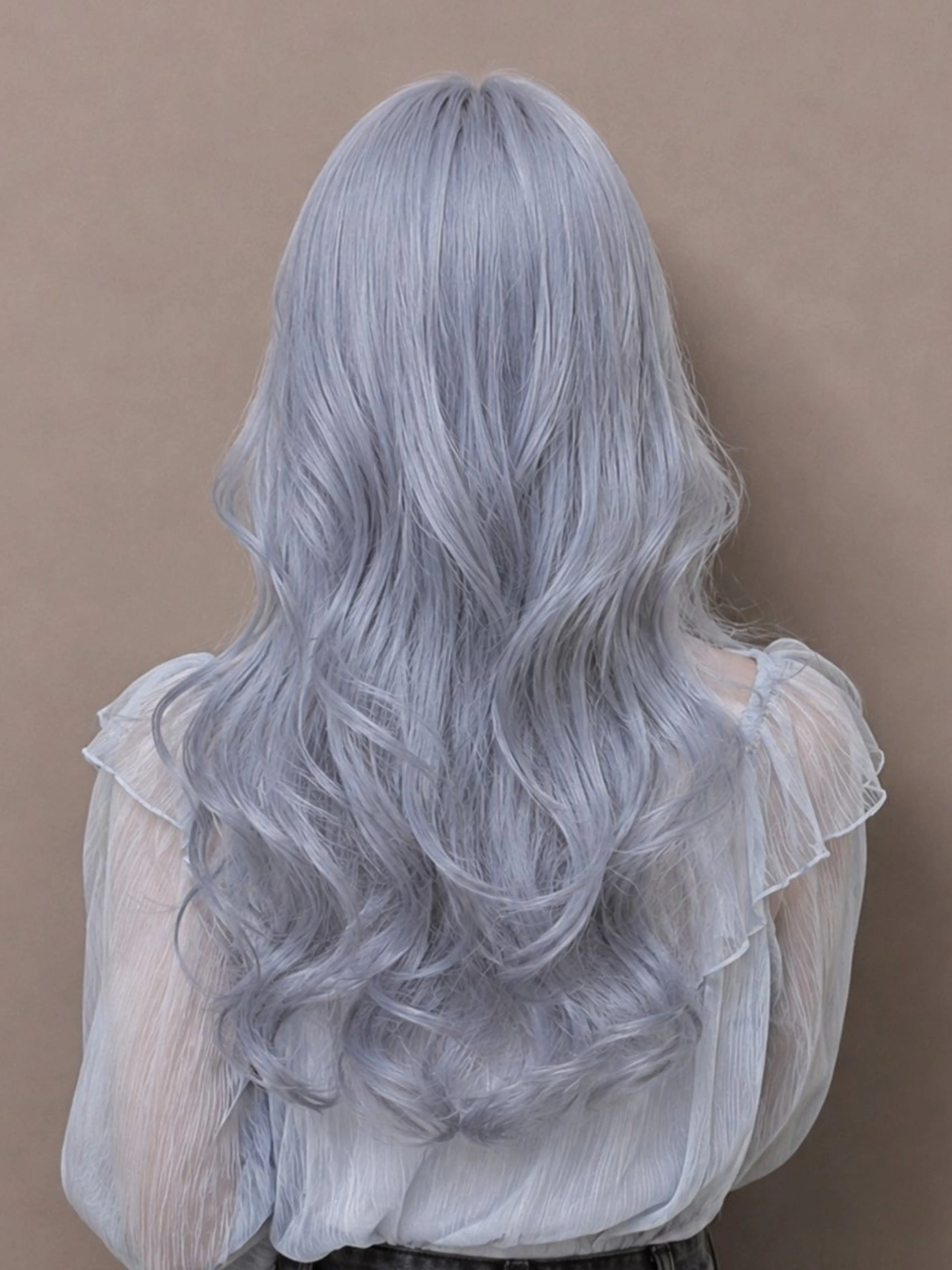 ロング カット ヘアカラー トリートメント wool TOKYO けいご[ブリーチ]のヘアスタイル