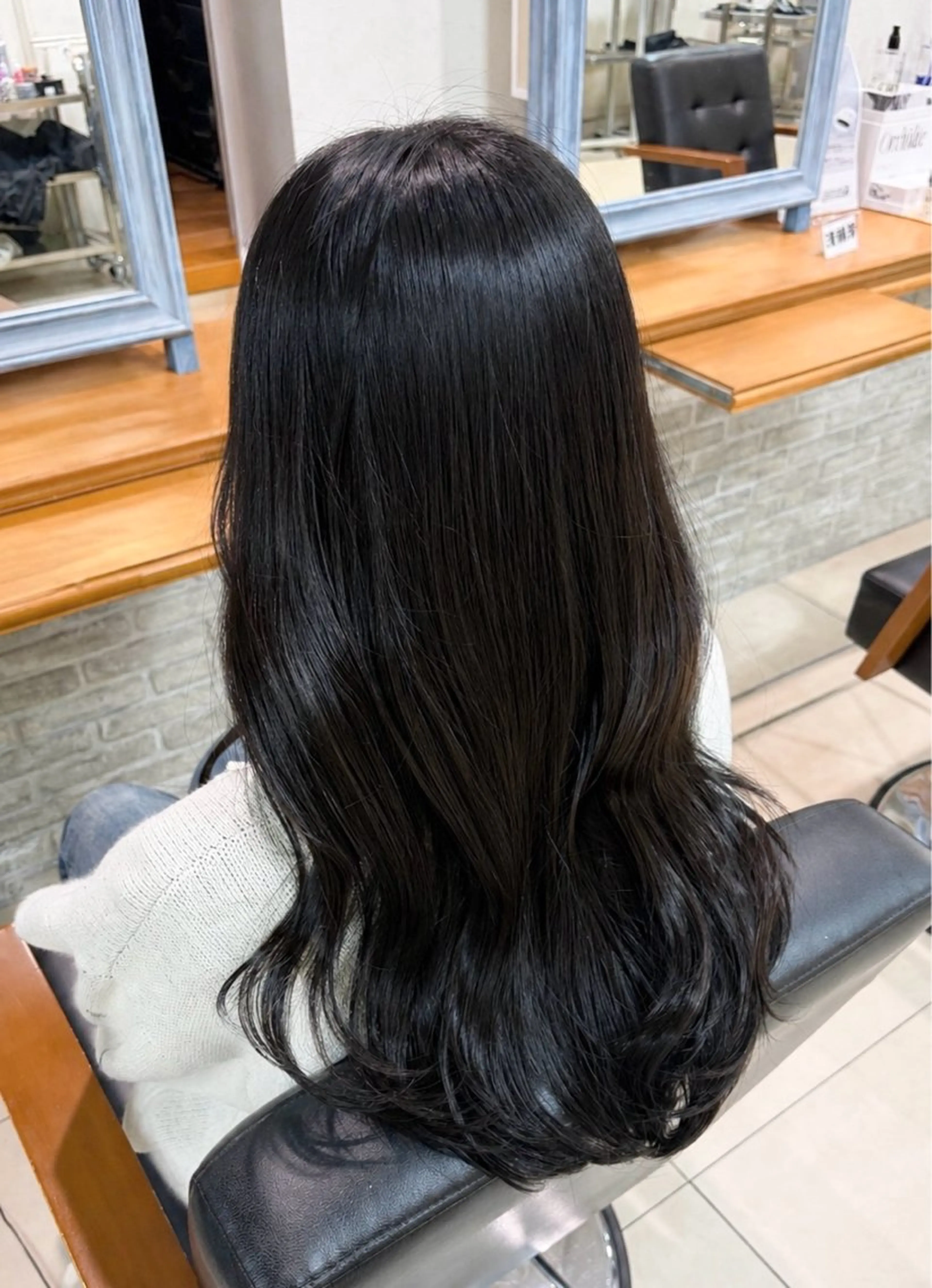 ロング カラー 透明感カラー🎀／ 寒色カラー／マツエクのヘアスタイル