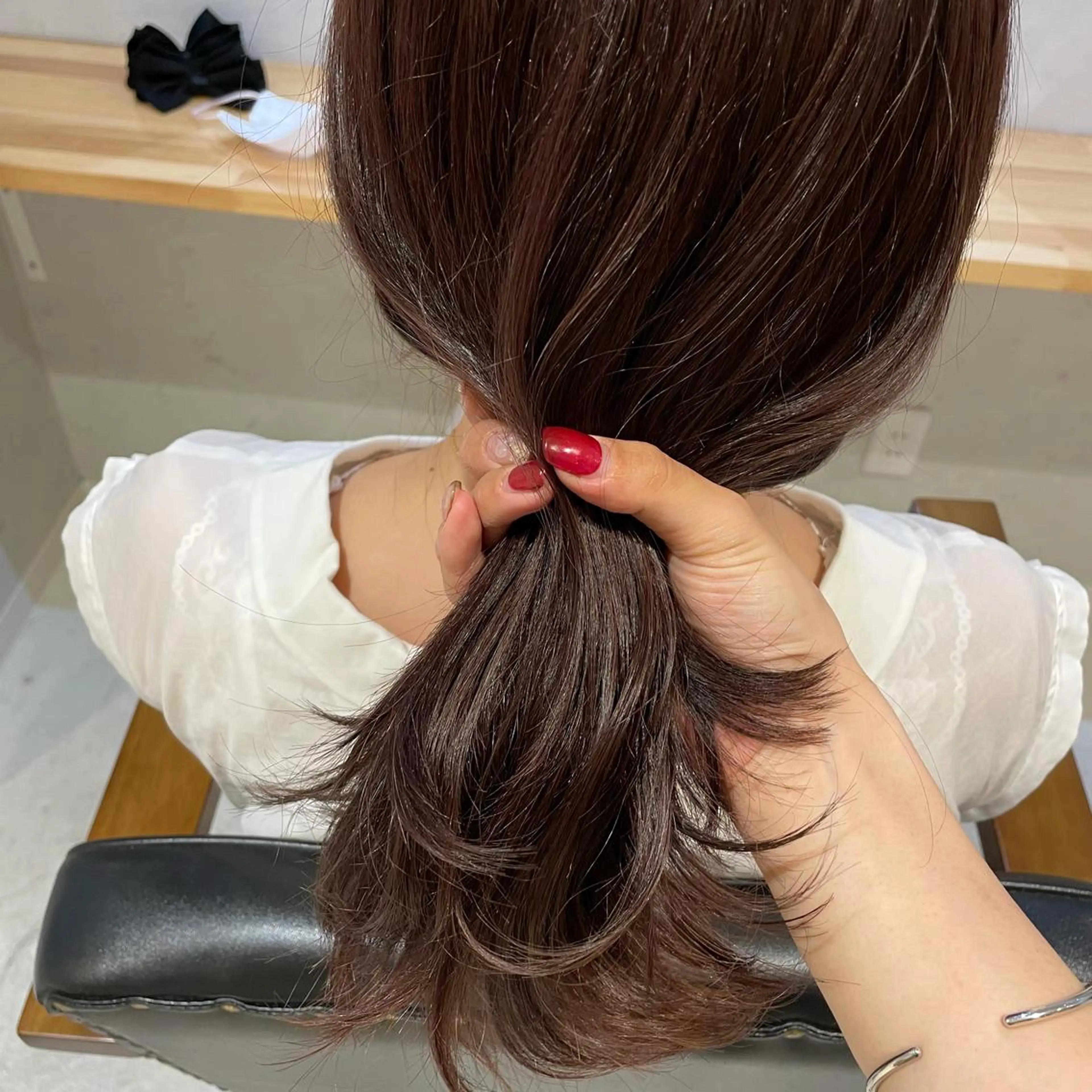 ミディアム カラー 外山 実咲のヘアスタイル