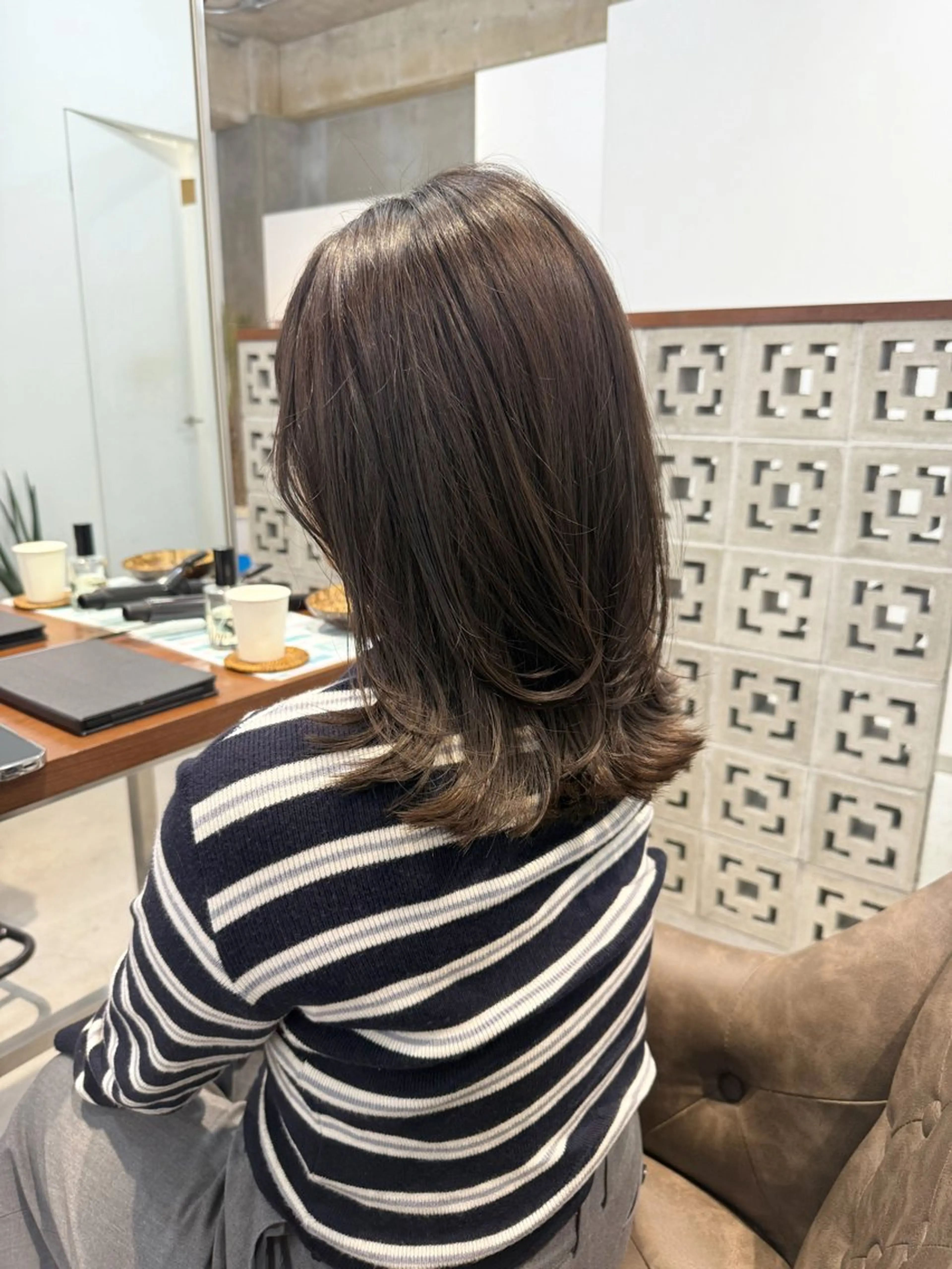 セミロング カラー グレージュ カット ヘアカラー トリートメント カイリ /レイヤーカットのヘアスタイル