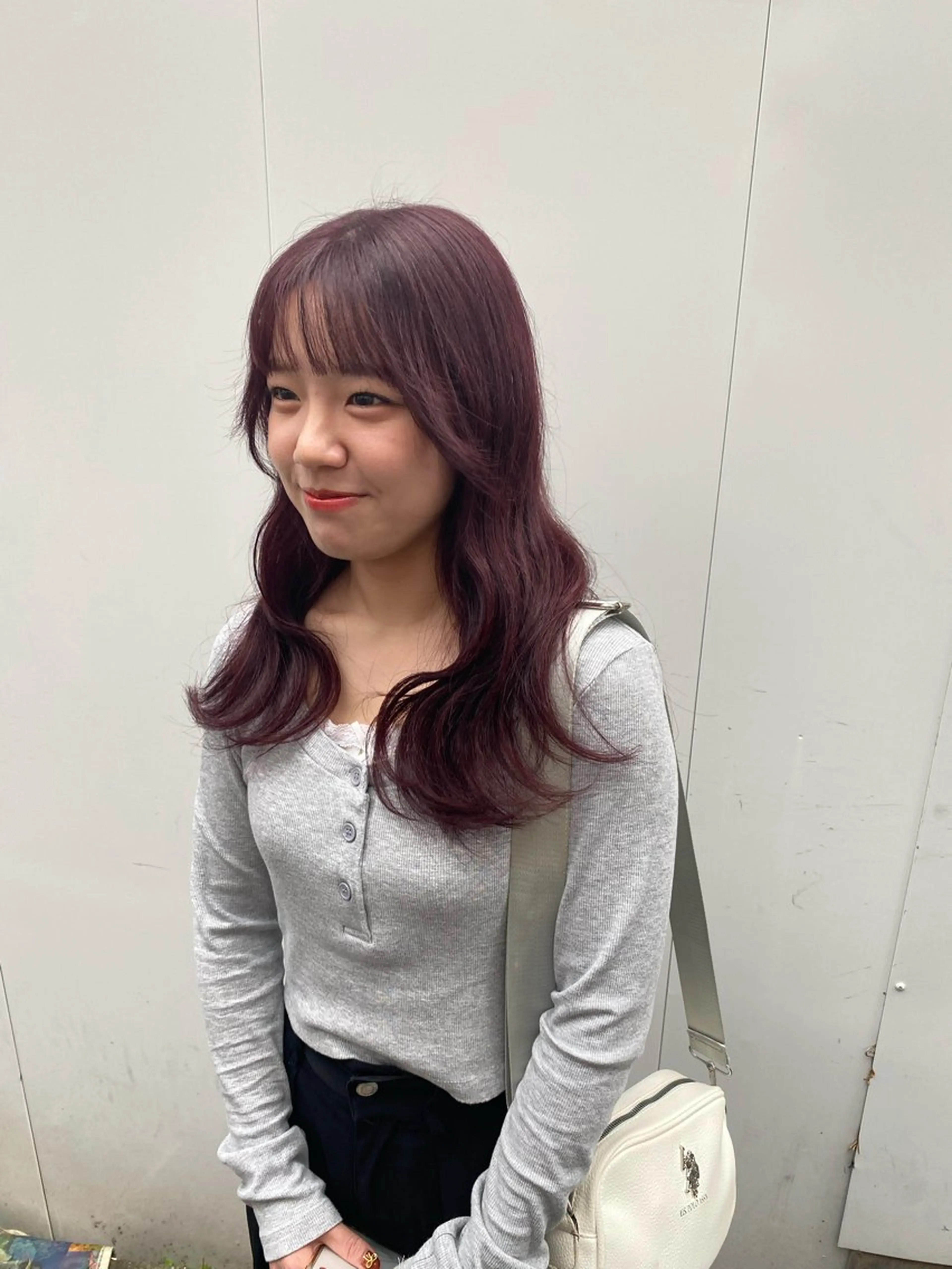 セミロング カラー レッドカラー ウチダ ユウヤのヘアスタイル