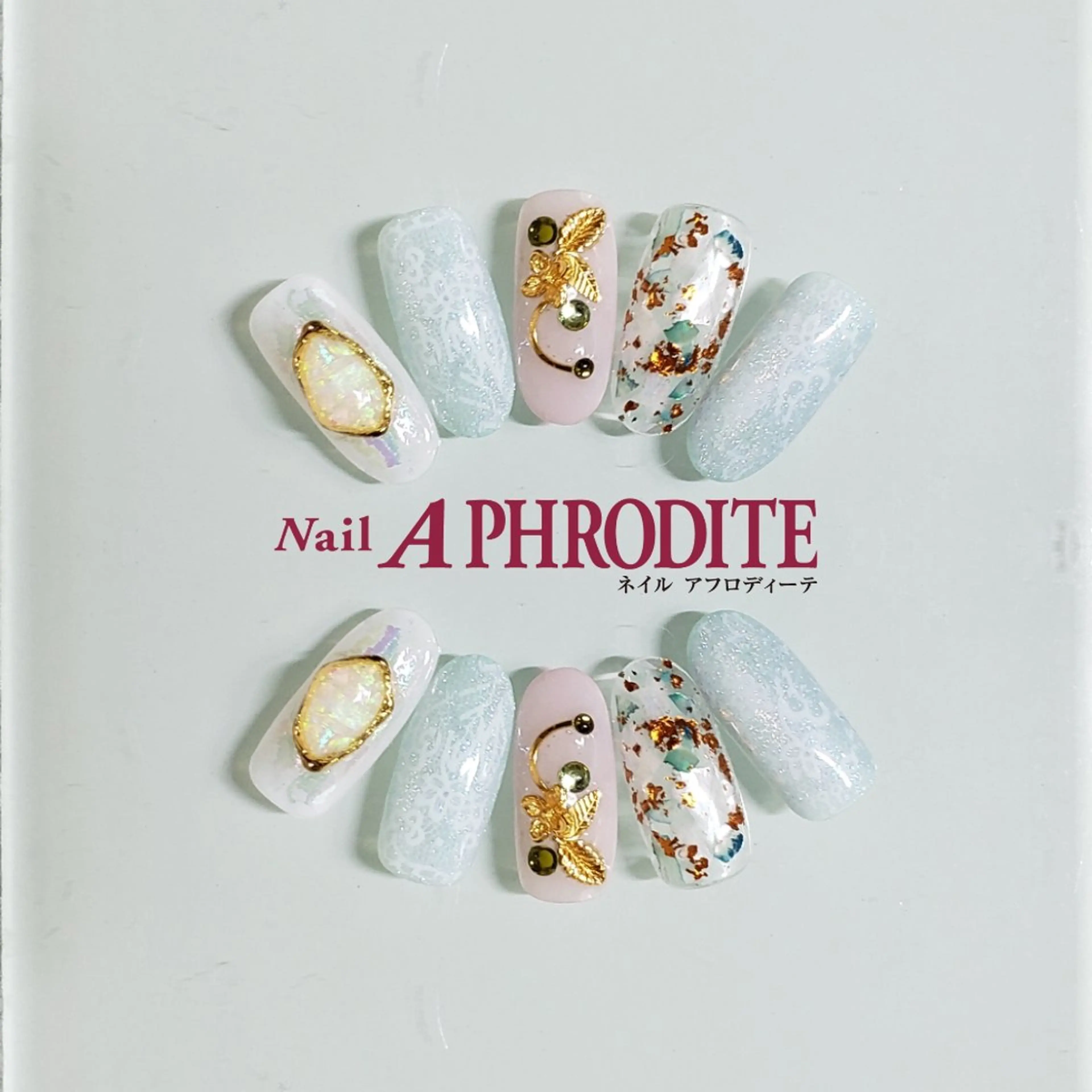 ネイル ジェルネイル ニュアンスネイル スカルプネイル ソフトジェル ネイルチップ ハンドネイル Nail Aphroditeのネイルデザイン
