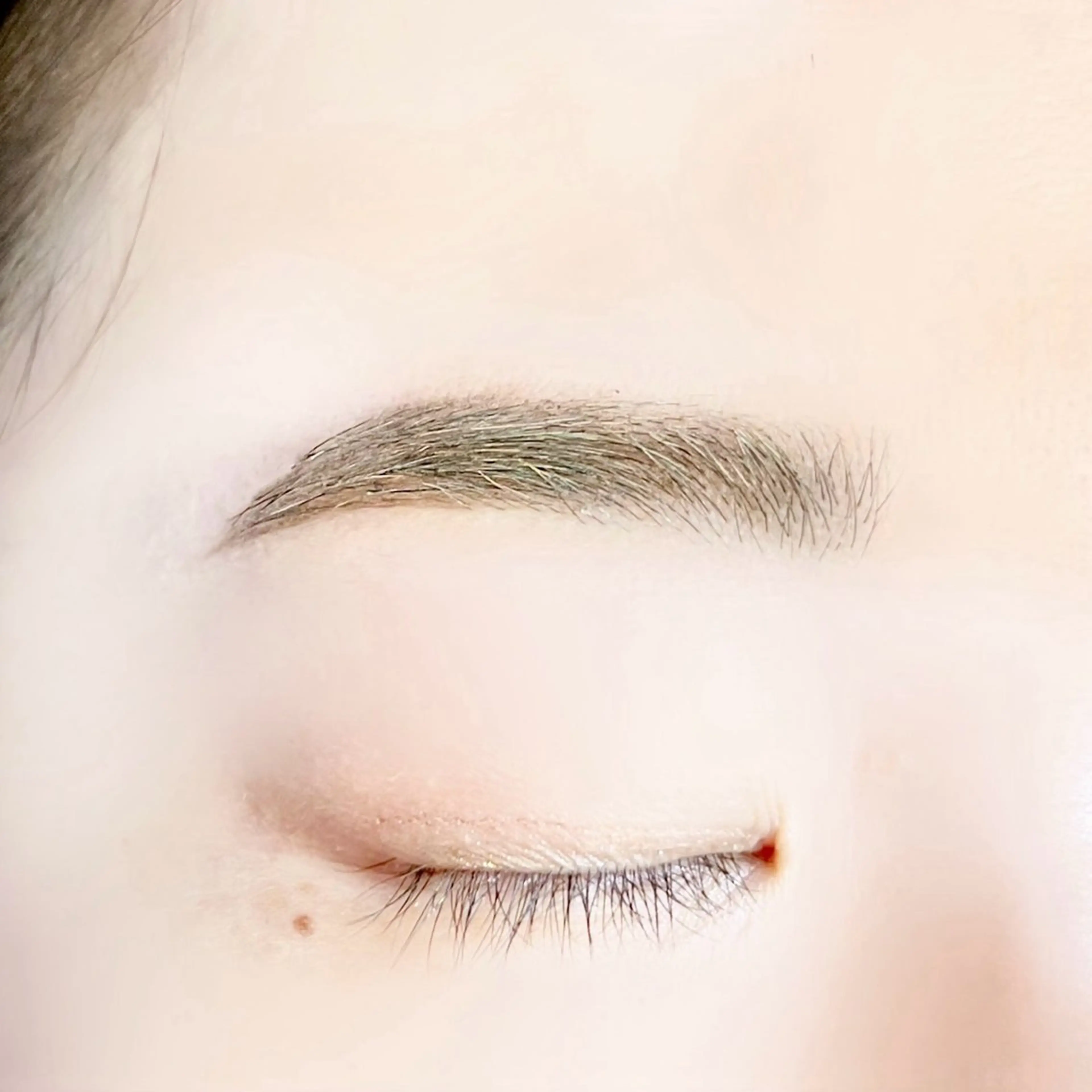 アイブロウ ワックス脱毛 眉カット NEIGE 大湾のマツエク・マツパデザイン