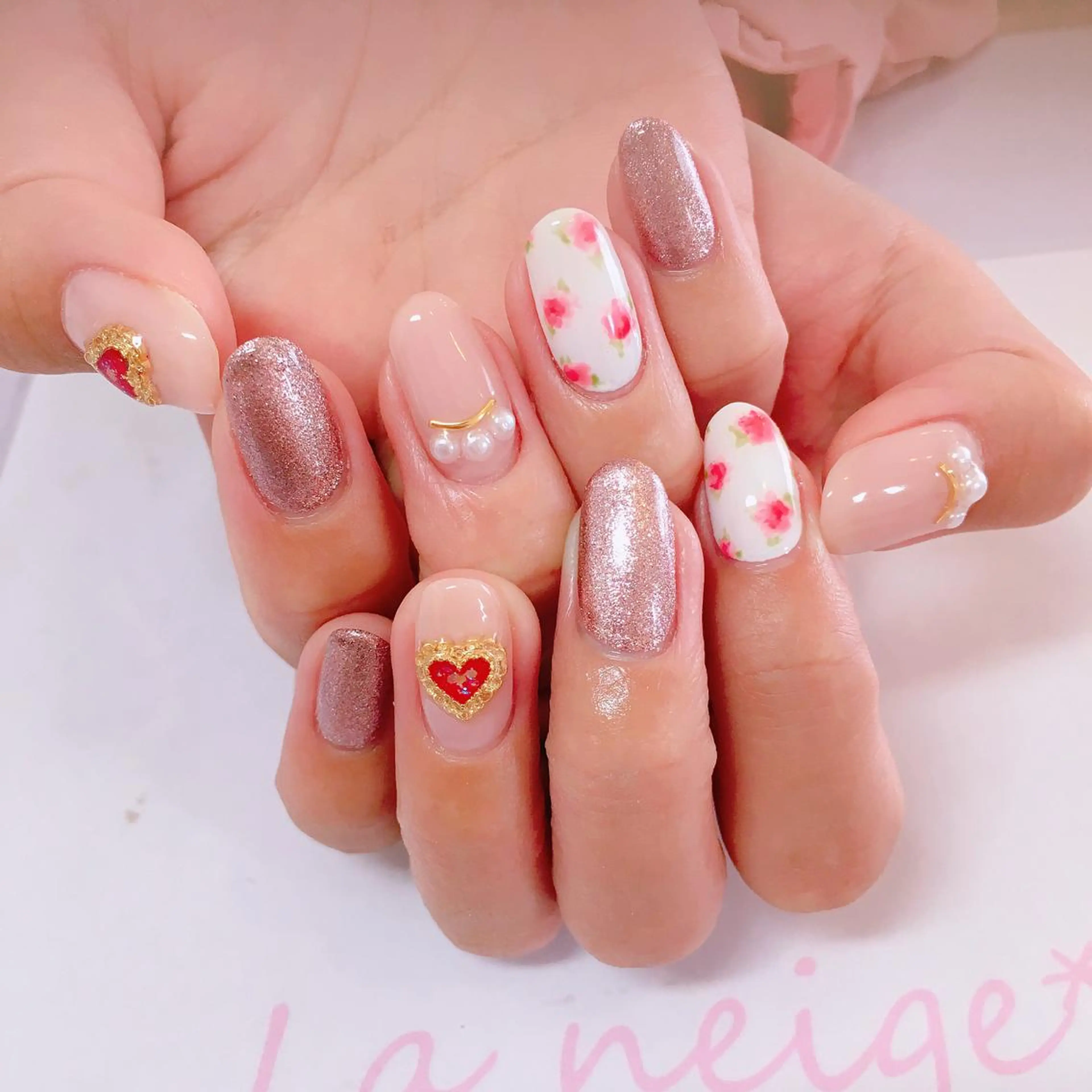 ネイル ハート La neige* yuki 🐩🌙のネイルデザイン