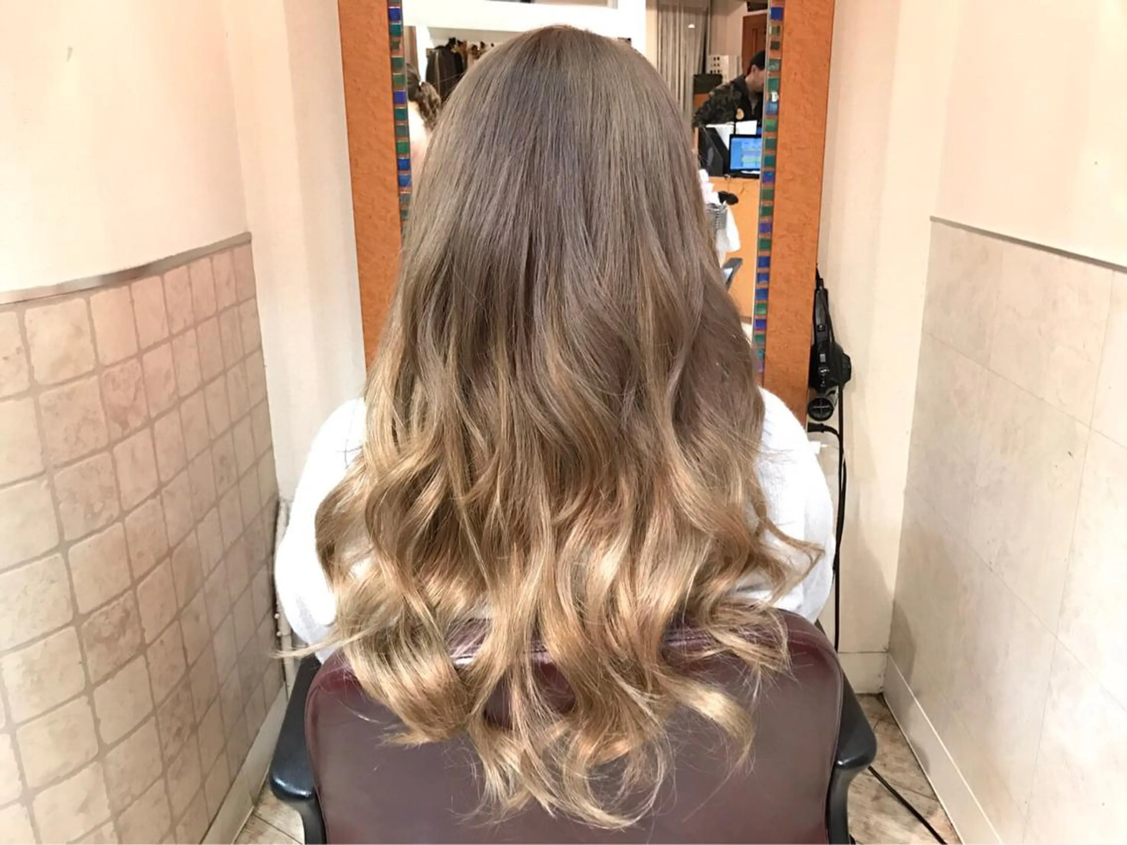 ロング カラー ヘアアレンジ 黒髪 ブリーチ エクステ リピート指名no.1 /ruiのヘアスタイル