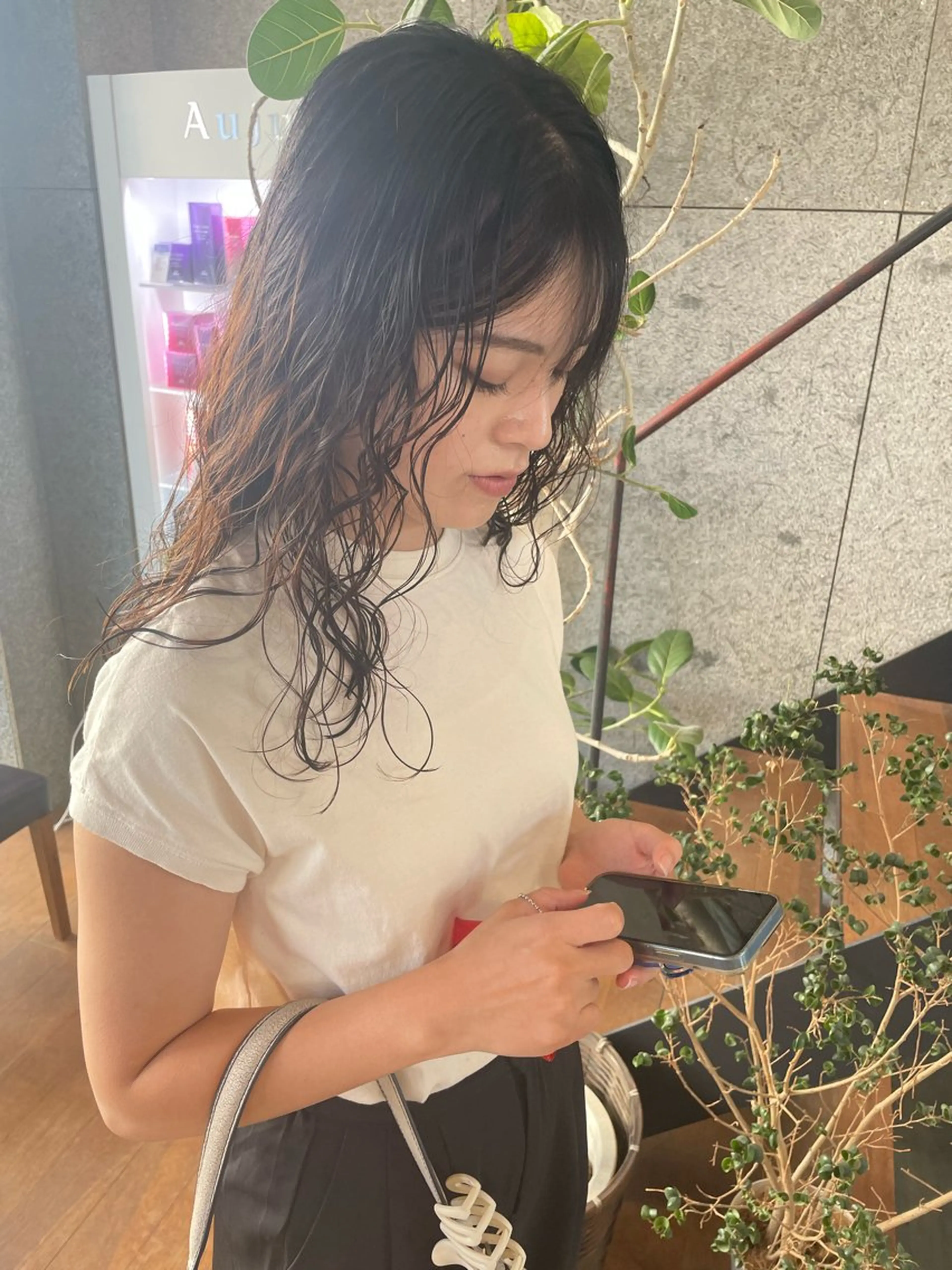 ロング パーマ カット パーマ トリートメント 🍋髪質改善× 透明感カラー ジュリのヘアスタイル