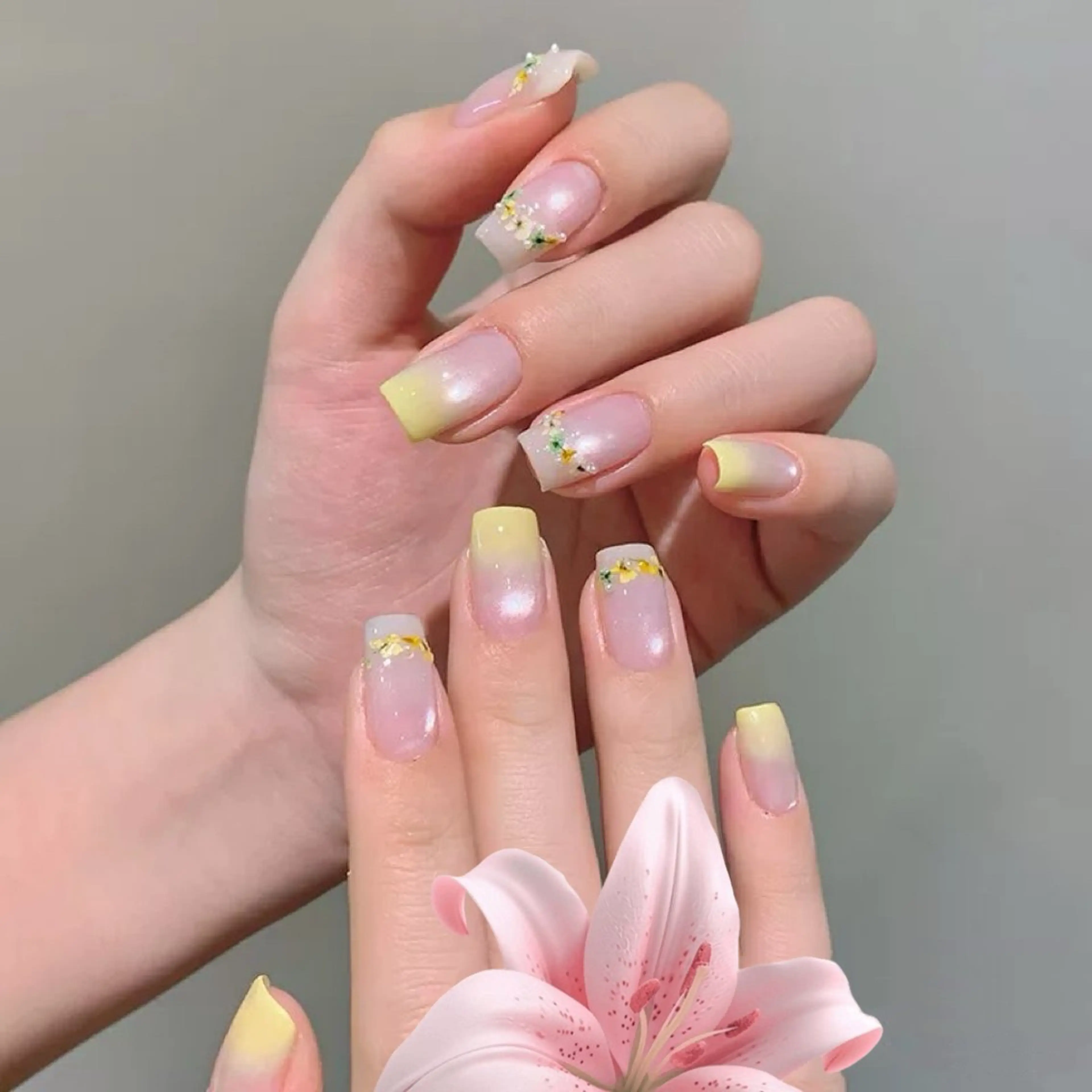 ネイル Shadow nailのネイルデザイン