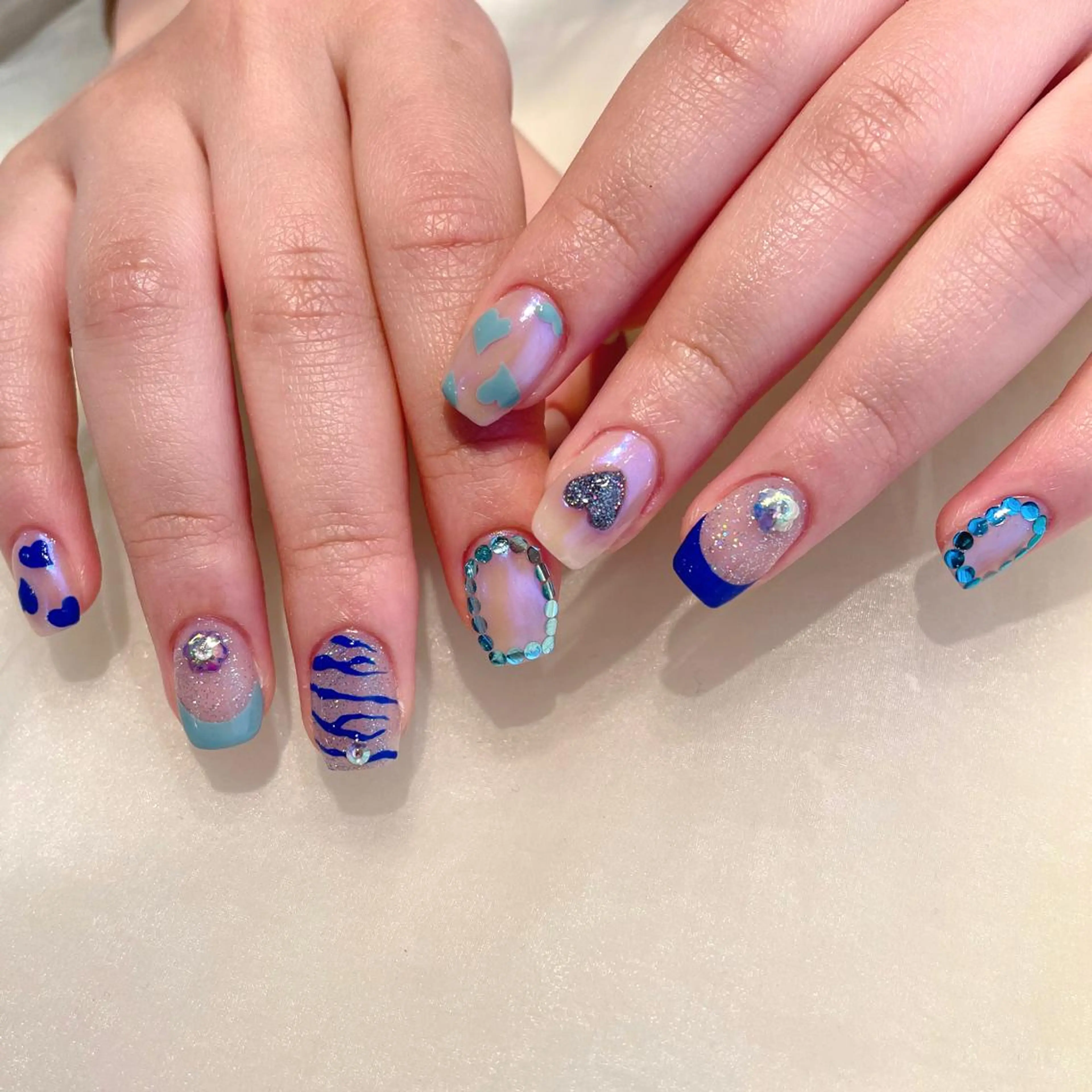 ネイル ハンドネイル 新井 ひなののネイルデザイン