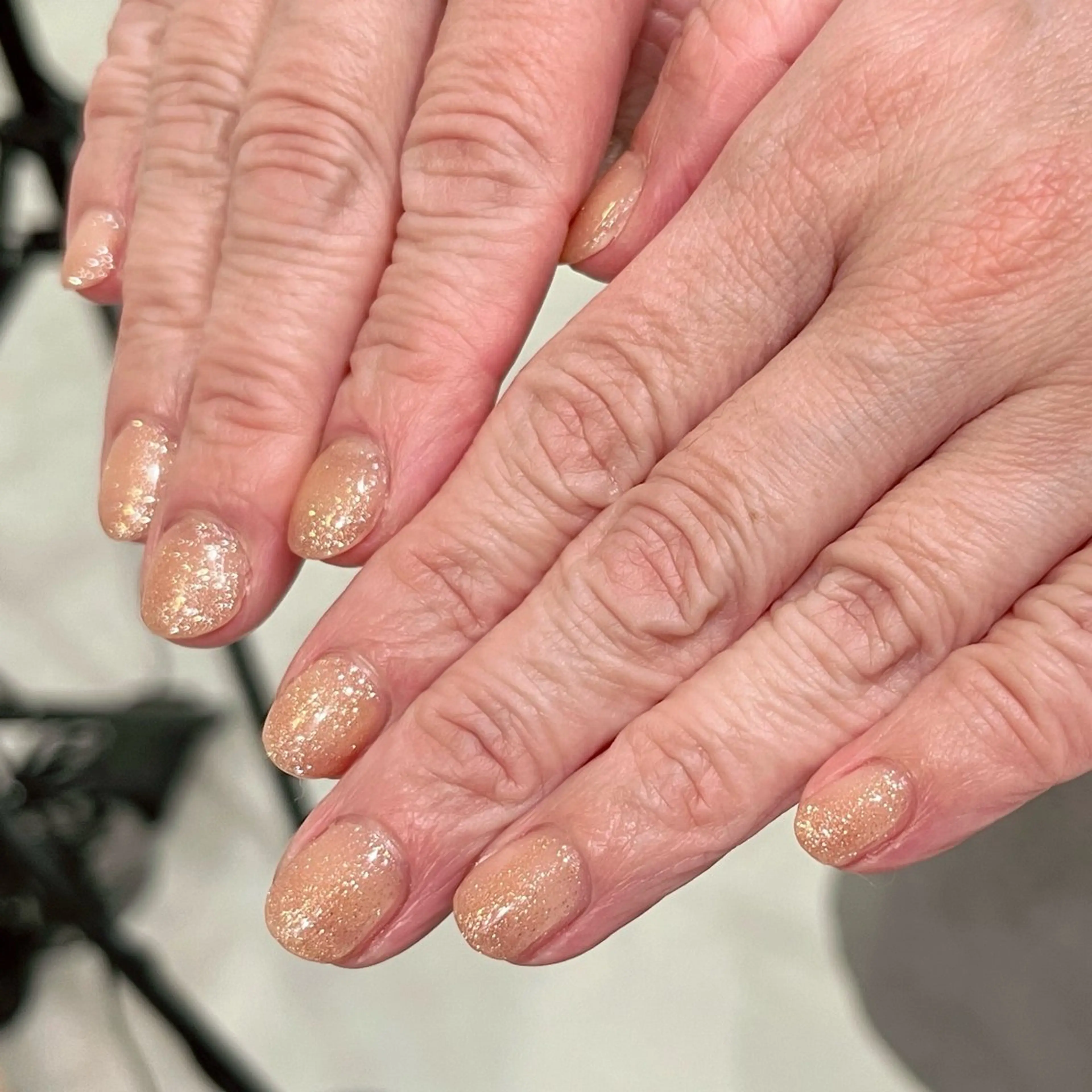 ネイル ラメ(グリッター) ワンカラーネイル 清水 絢音のネイルデザイン