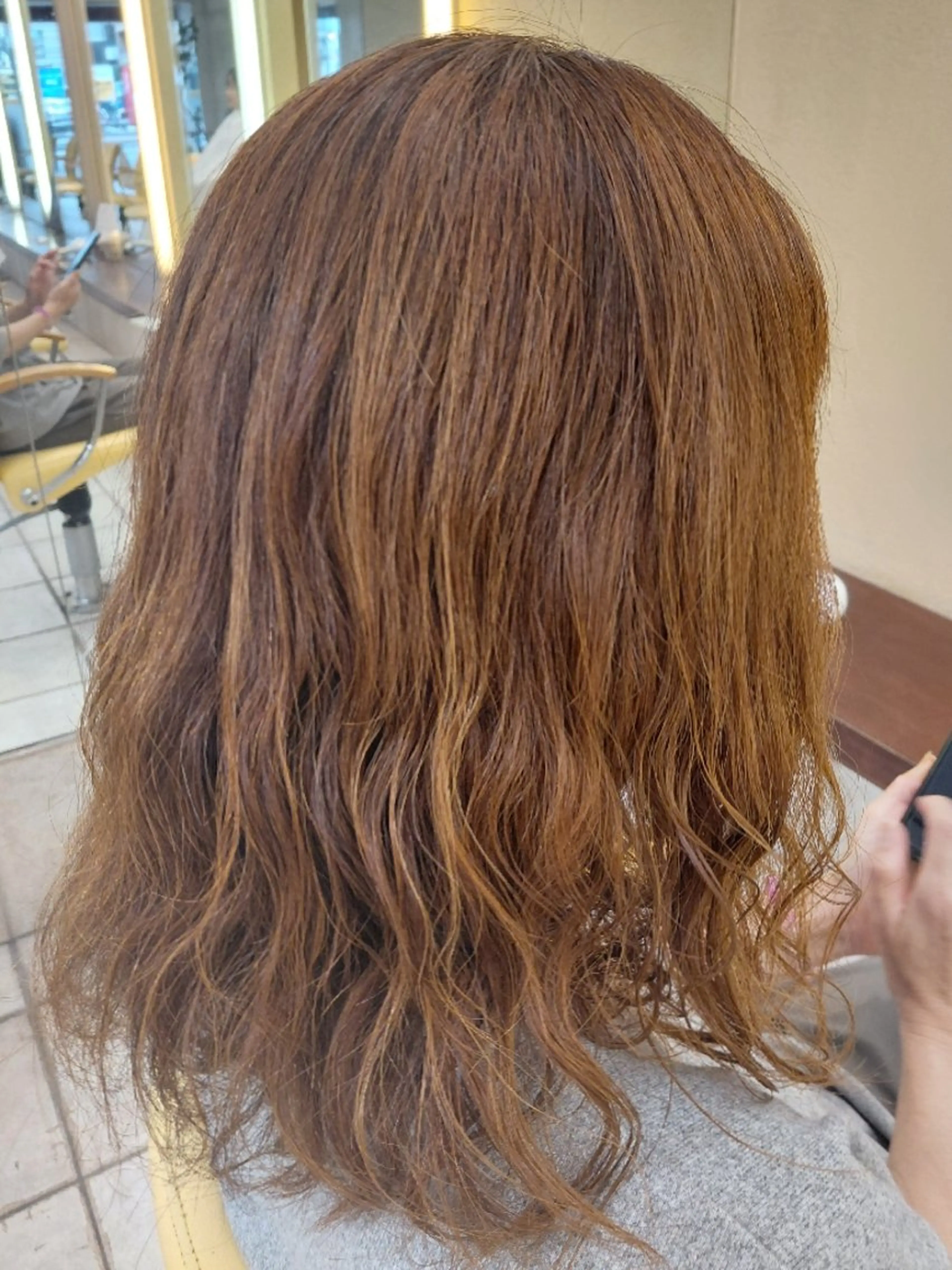 パーマモデル（女性のロング限定）の写真