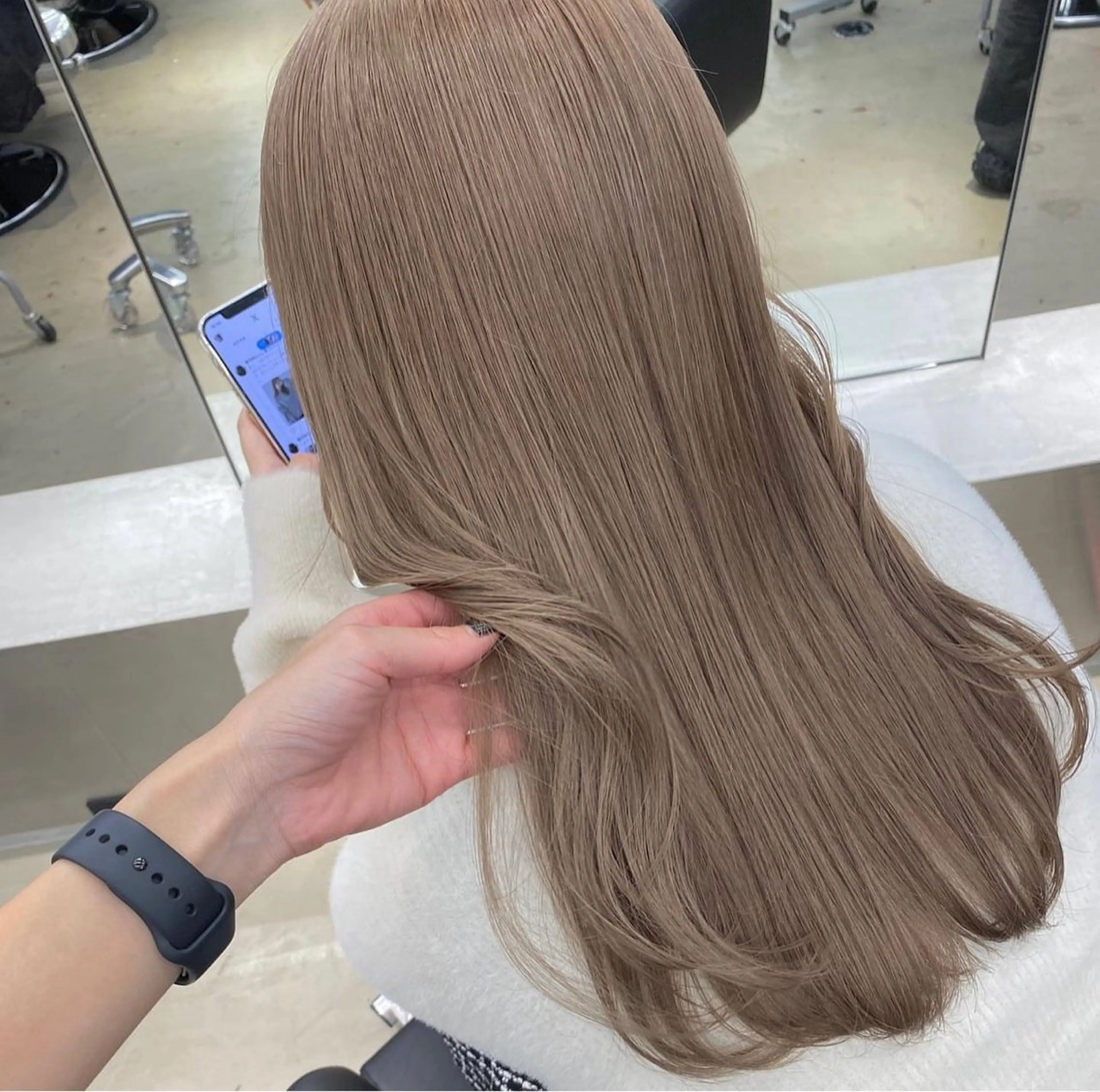 カラー ブリーチ PELE Nagomiのヘアスタイル