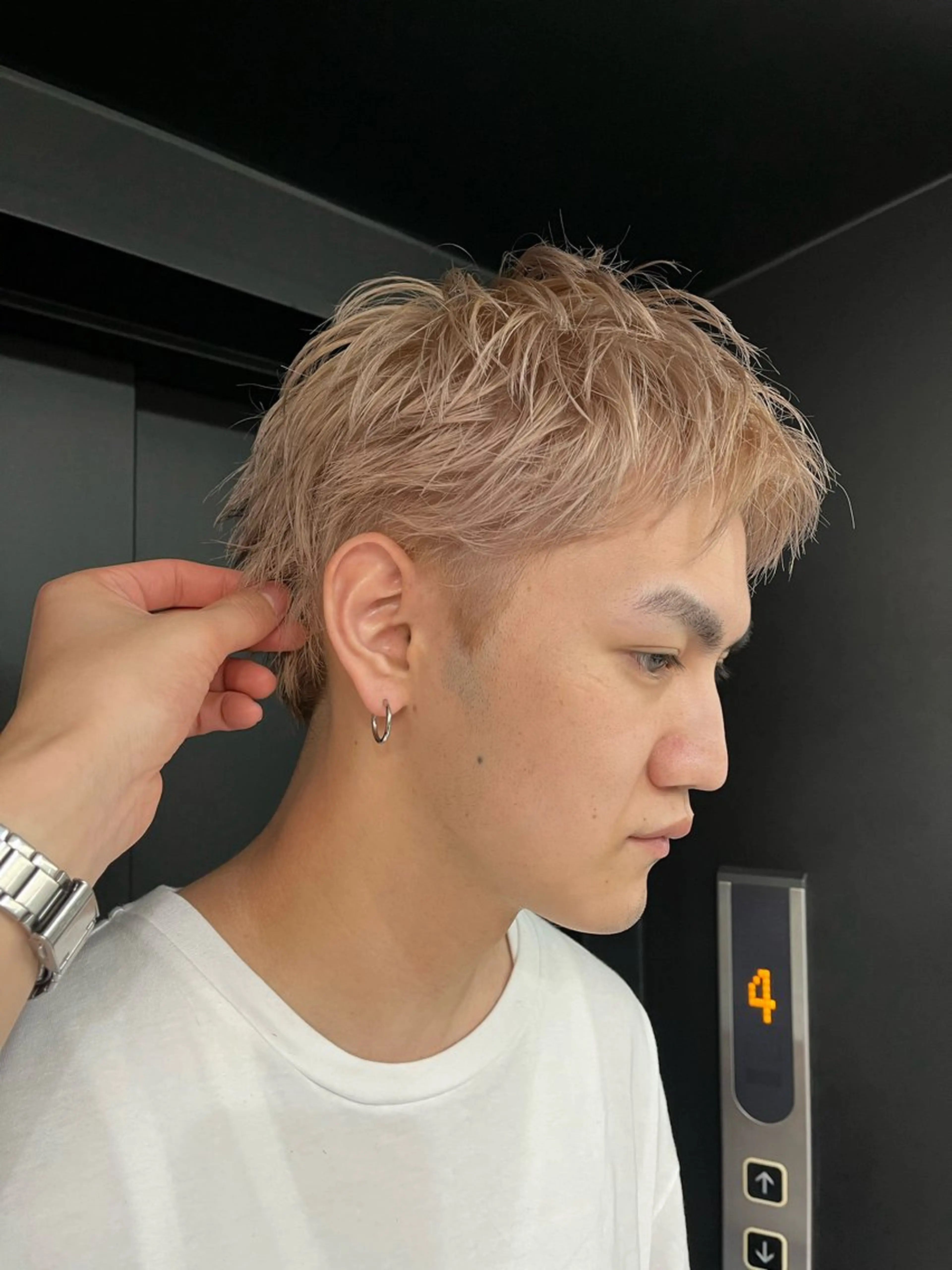 ショート カラー メンズ レイヤーカット/ブリ ーチ/motokiのヘアスタイル