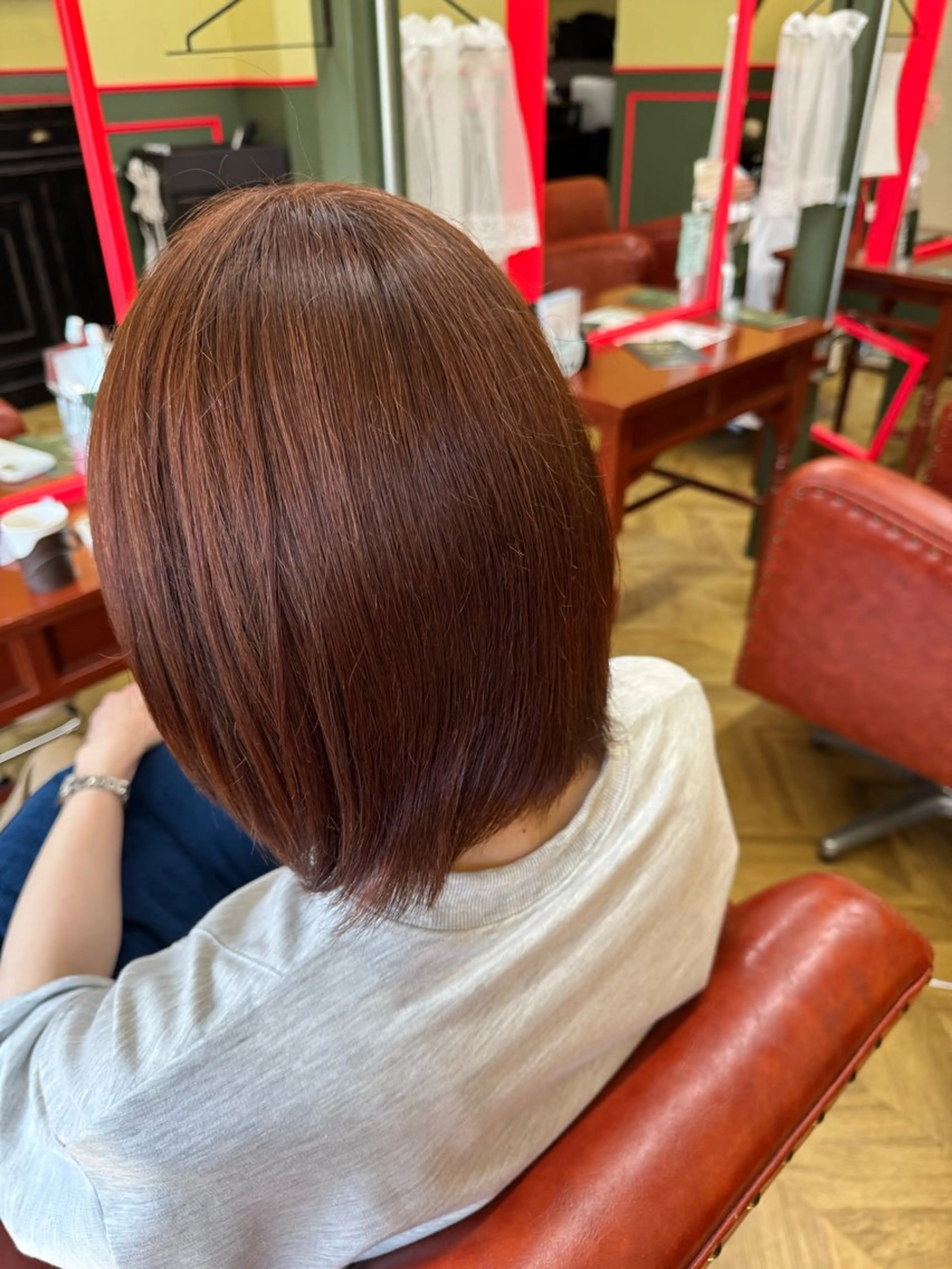 ショート カラー ヘアカラー 米倉 麻衣のヘアスタイル