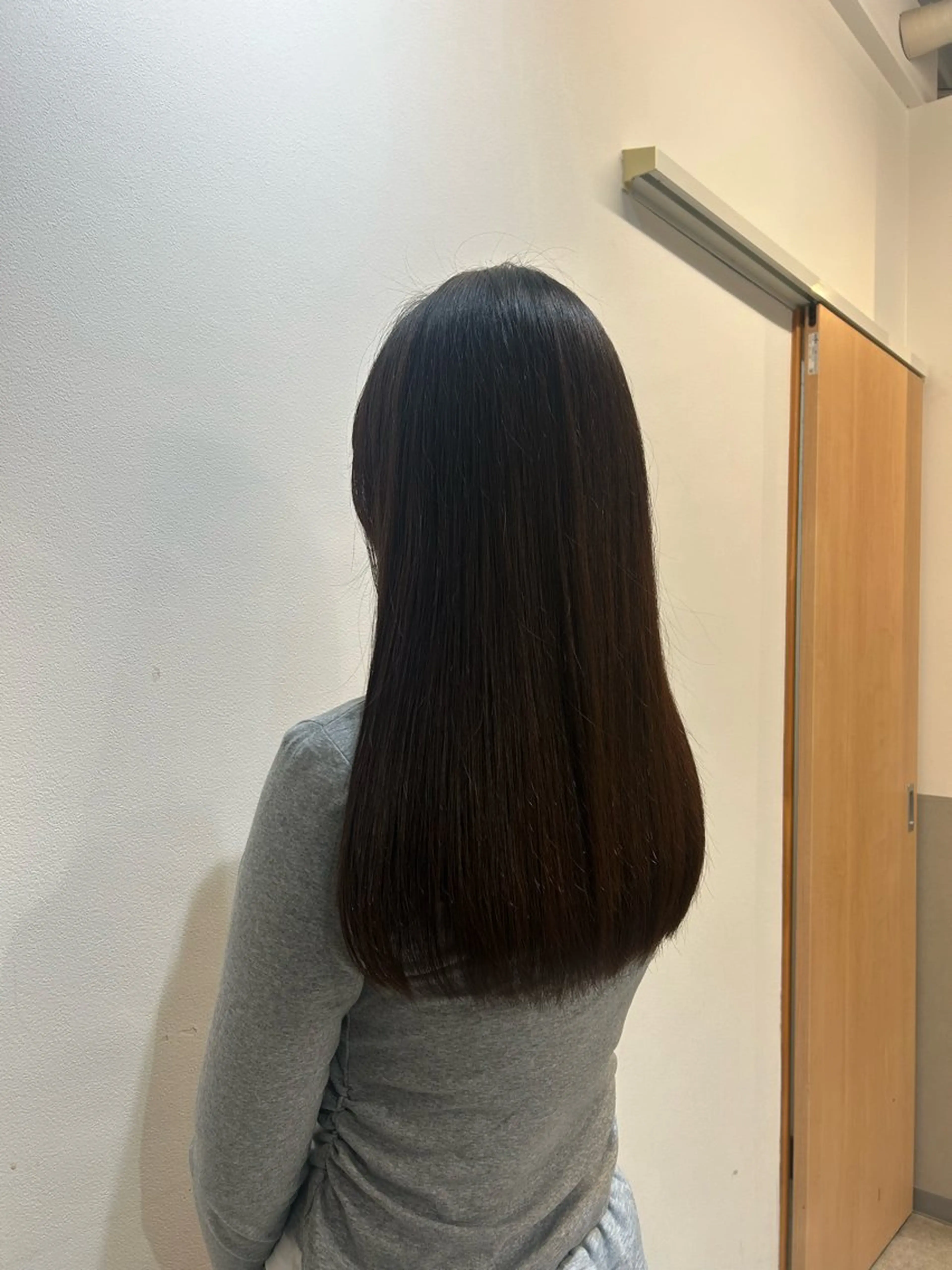 セミロング ボブ 髪質改善 似合わせカット 縮毛矯正 トリートメント カット トリートメント 🩷レイヤーカット 🩷切りっぱなしボブのヘアスタイル