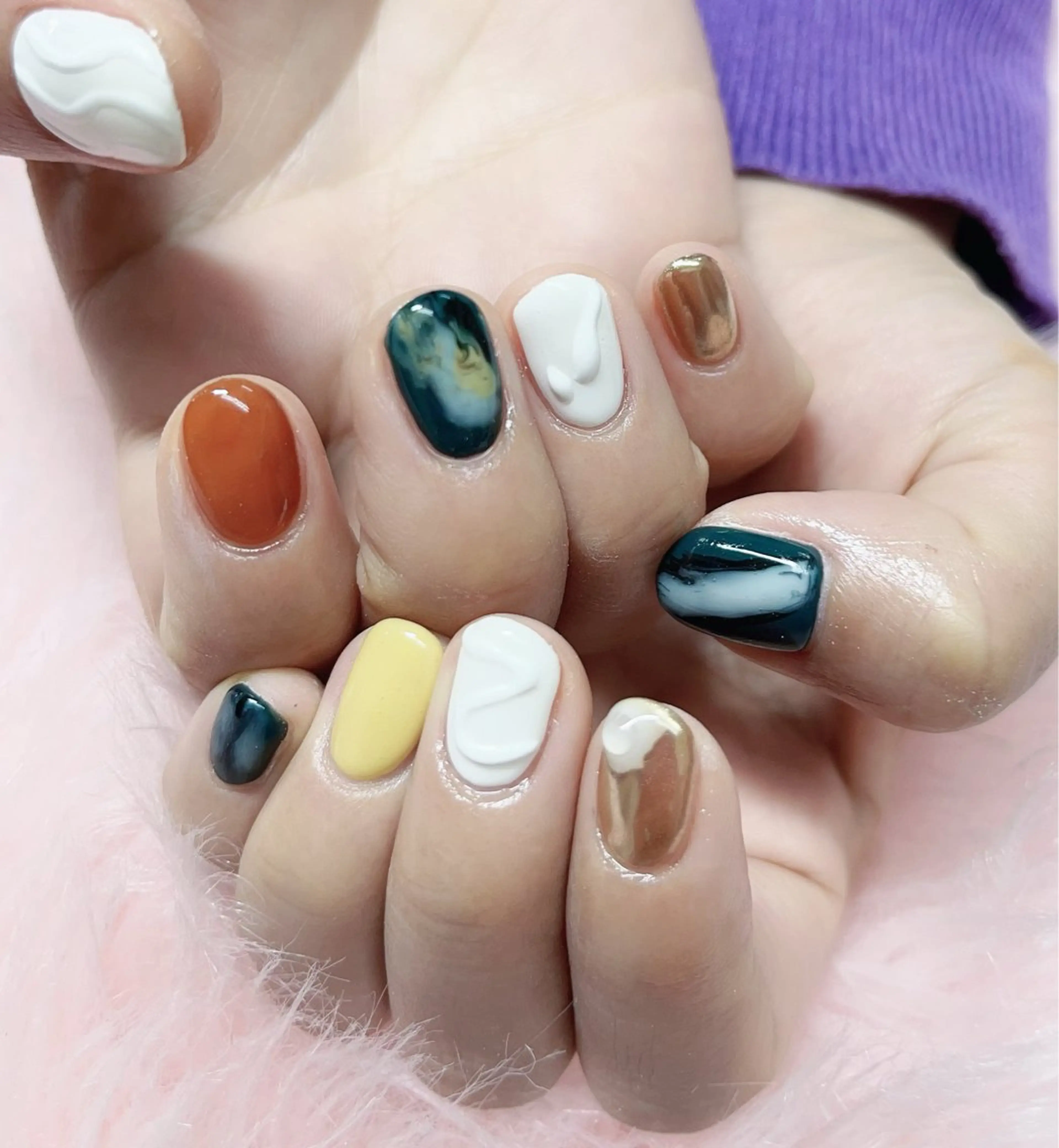 ネイル ハンドネイル MoonNail ユリ🌸のネイルデザイン