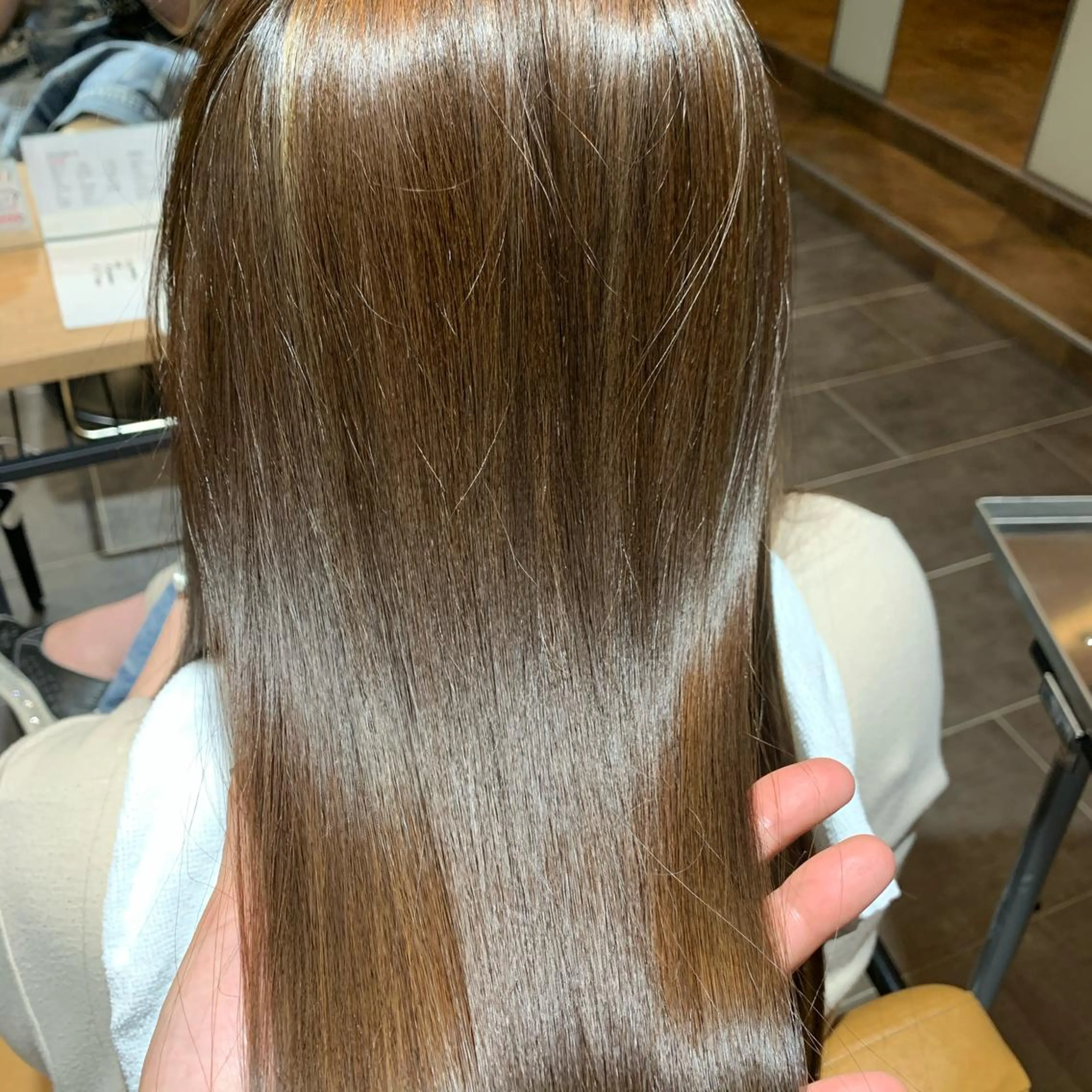 ロング カラー ベージュカラー ハイライトカラー ハイライト Gain Nanamiのエステ・リラクイメージ