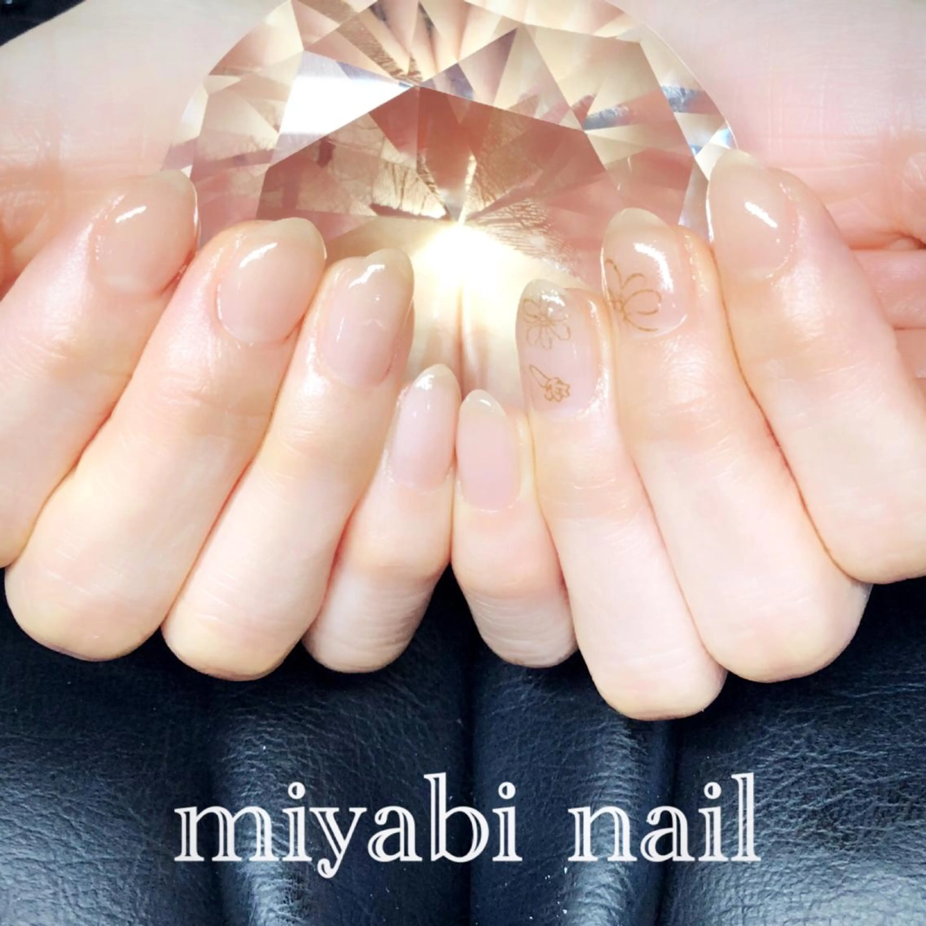 ネイル アートネイル ブラウン フラワーネイル ジェルネイル ハンドネイル miyabi nail 桂川駅近くのネイルデザイン